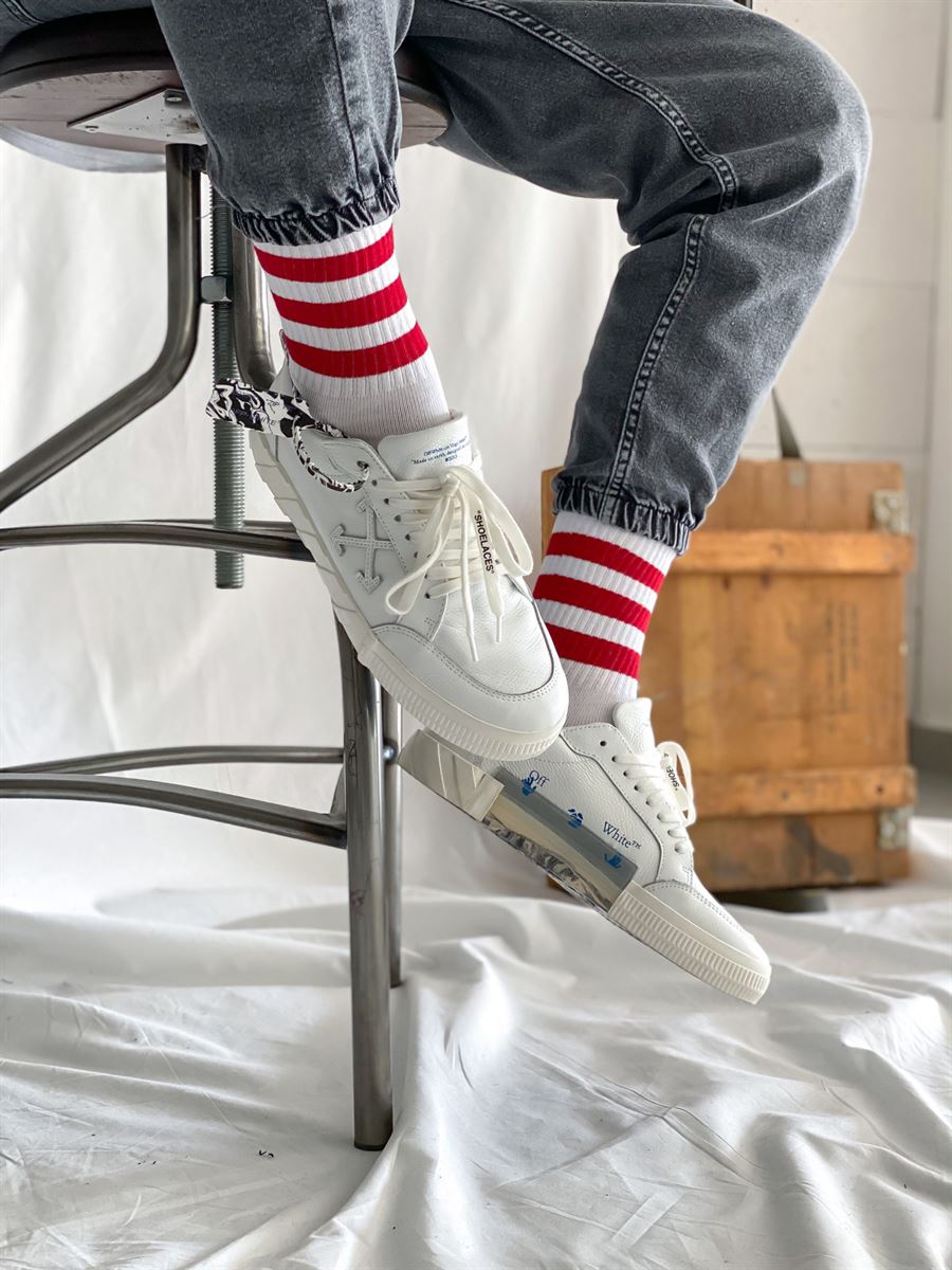 STD Kırmızı Çizgili Beyaz Uzun Çorap