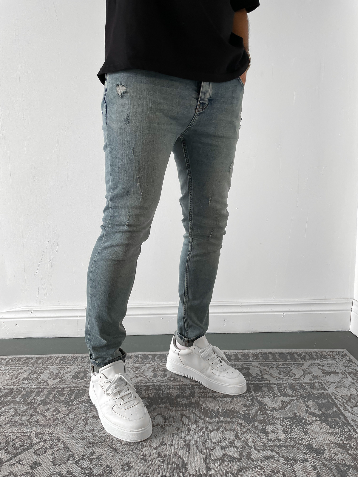 STD Çizik Yırtıklı Eskitme Mavi Jean D-6386
