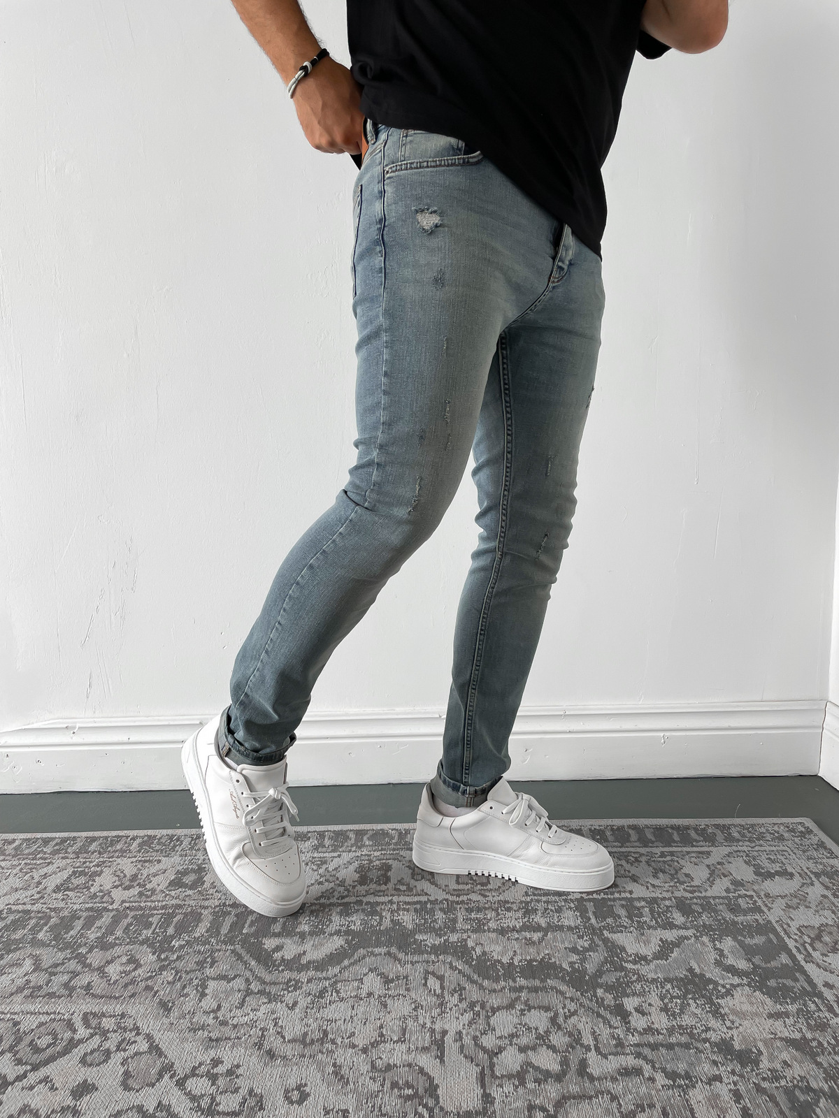 STD Çizik Yırtıklı Eskitme Mavi Jean D-6386