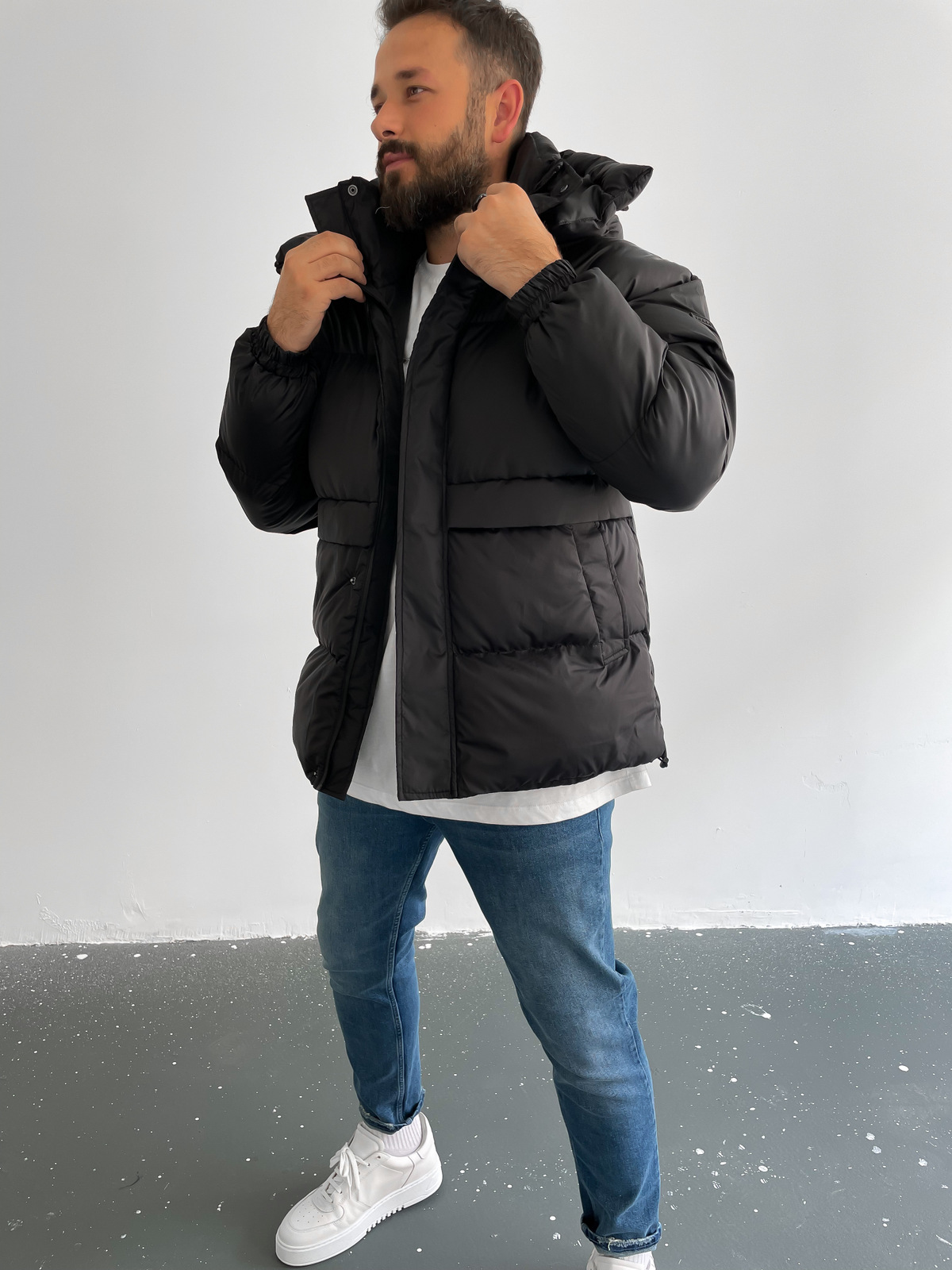 Siyah Dik Yaka Şişme Mont B-4004
