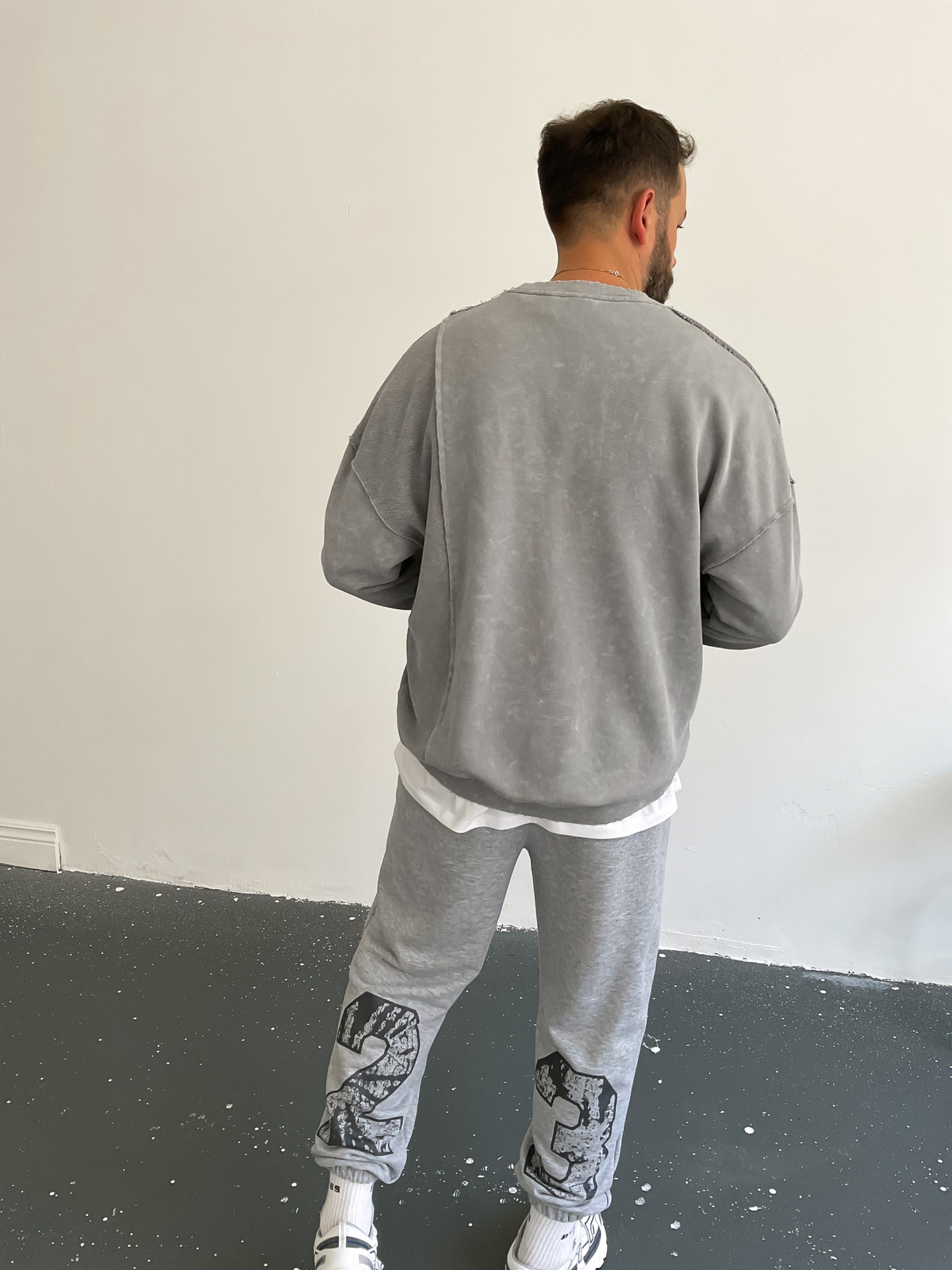 Gri Parçalı Yıkamalı Leopar Sweat BLA-005