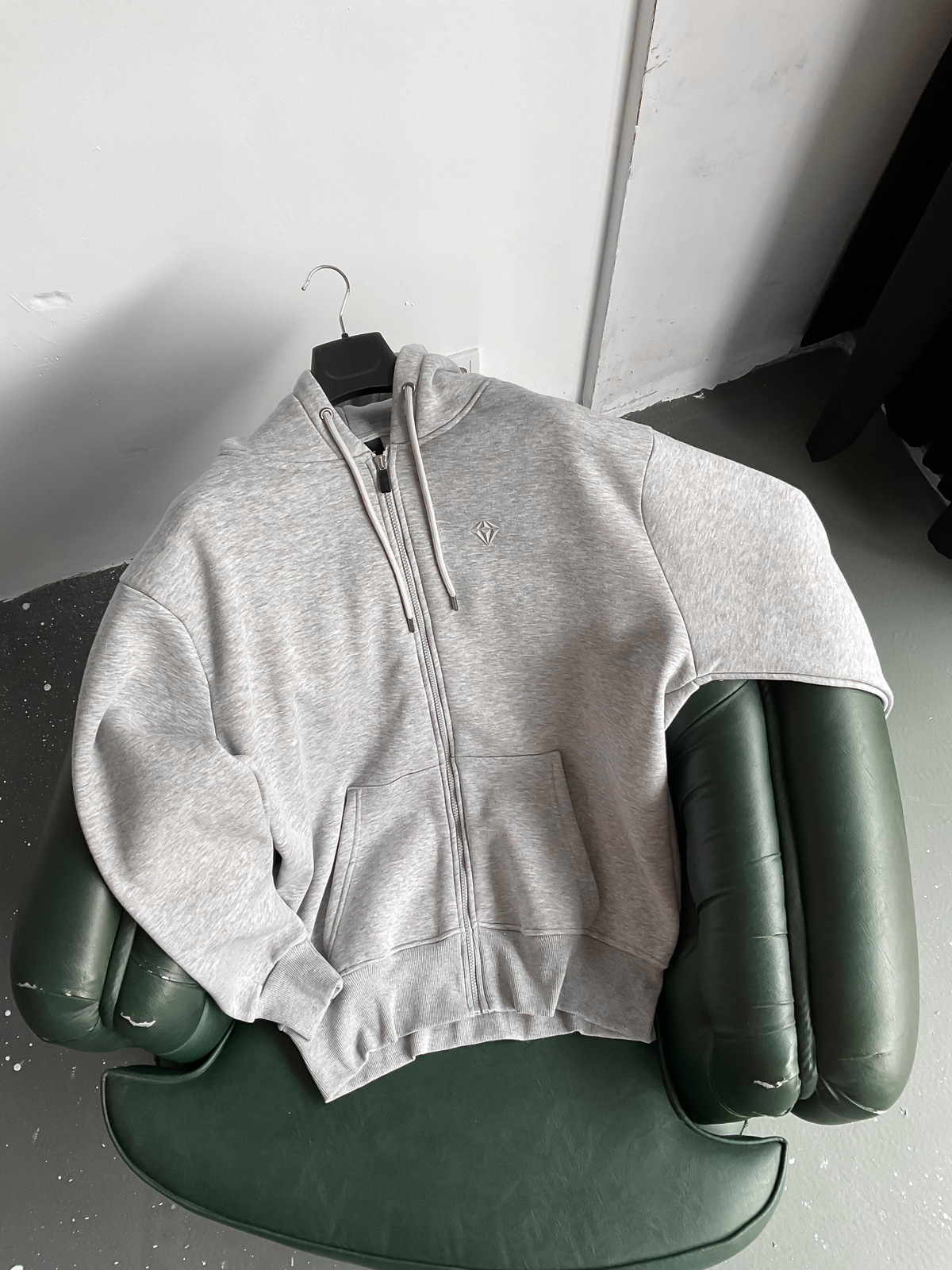 Gri Fermuarlı Kapüşonlu Sweat C-397