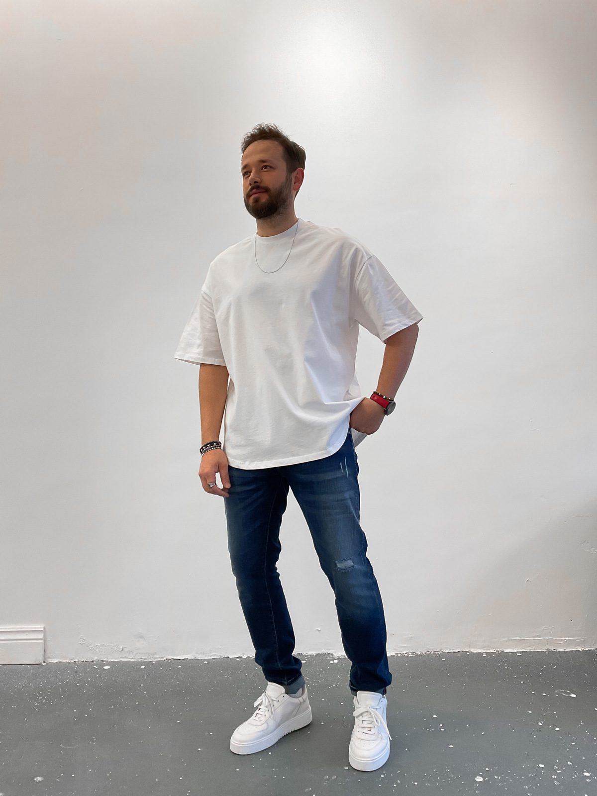 Beyaz Oval Kesim Basic T-Shirt BY-1202