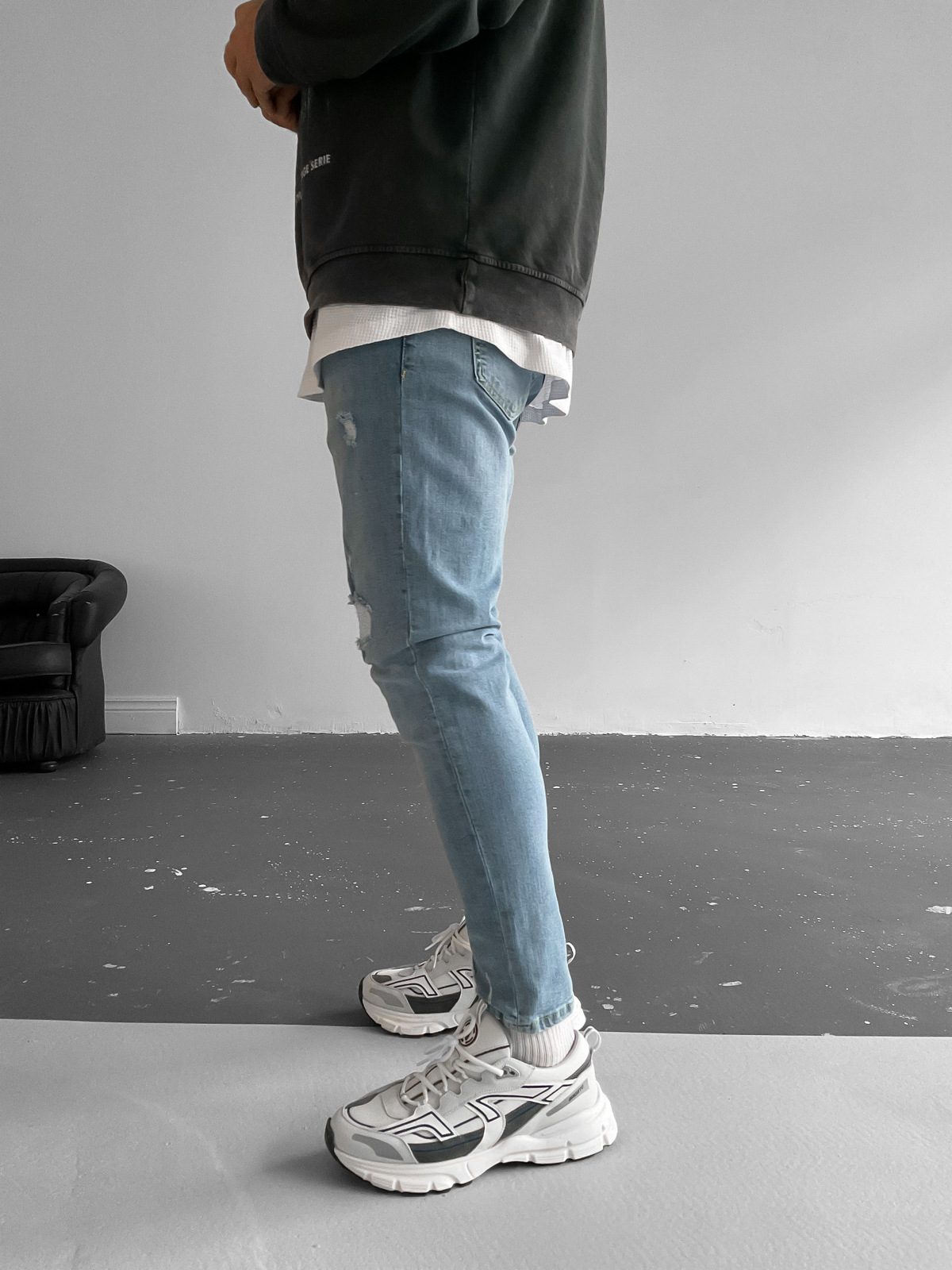 Açık Mavi Zincirli Yırtık Detaylı Slim Fit Pantolon RS-2035