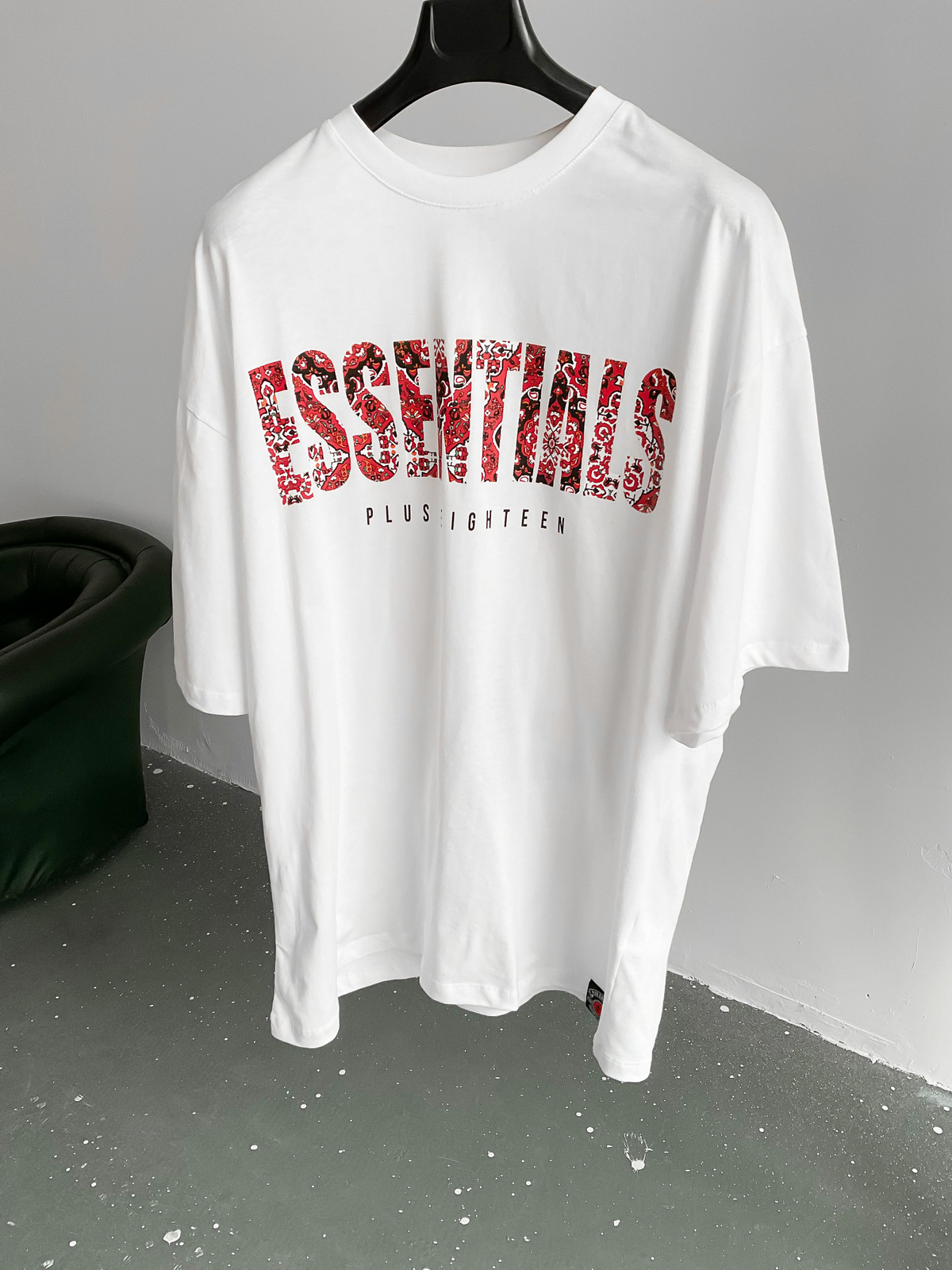 Beyaz Essentials Baskılı T-Shirt ET-0003