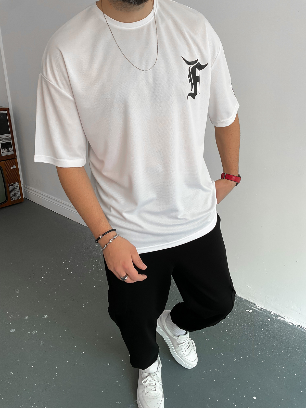 Beyaz Baseball Fileli T-Shirt V-22-113