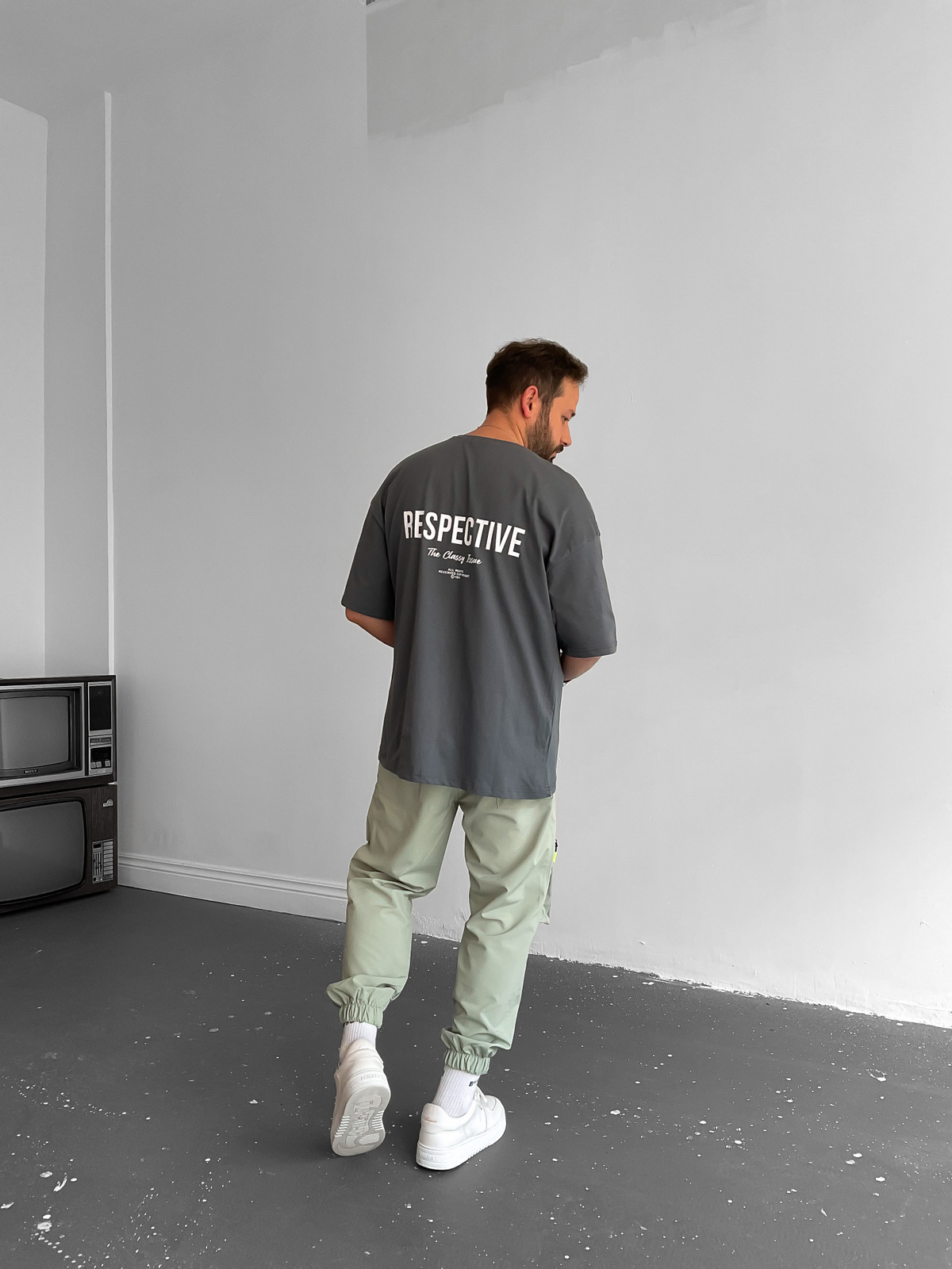 Füme Respective Baskılı T-Shirt V-22-119