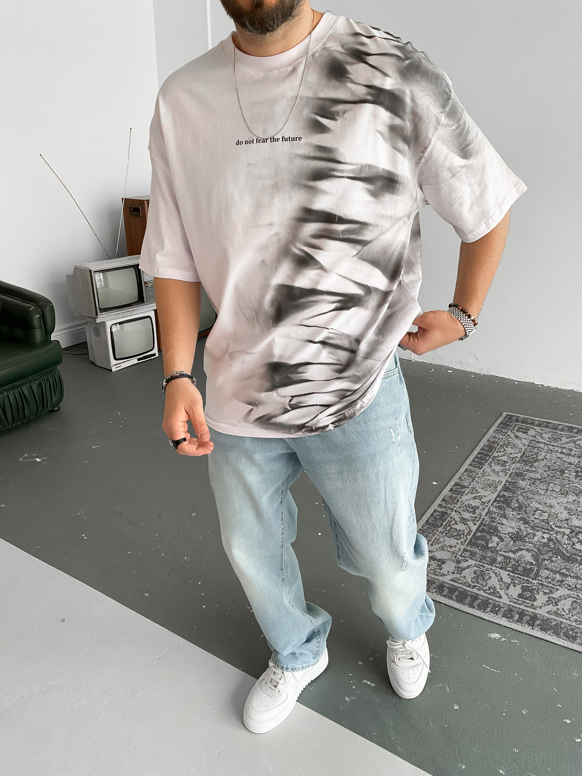 Beyaz Shadow Baskılı T-Shirt M-1578