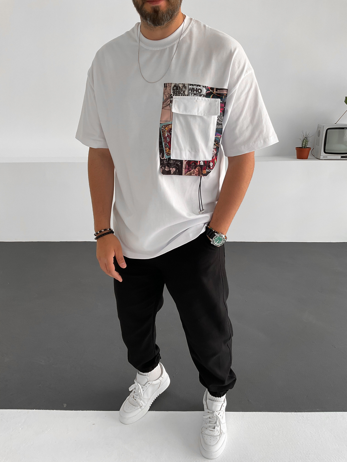 Beyaz Baskı Cepli T-Shirt RC-5637