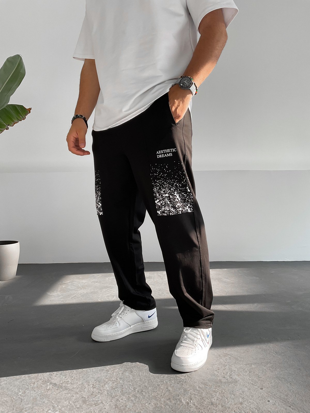 Siyah Aesthetic Baskılı Boru Paça Eşofman M-4151