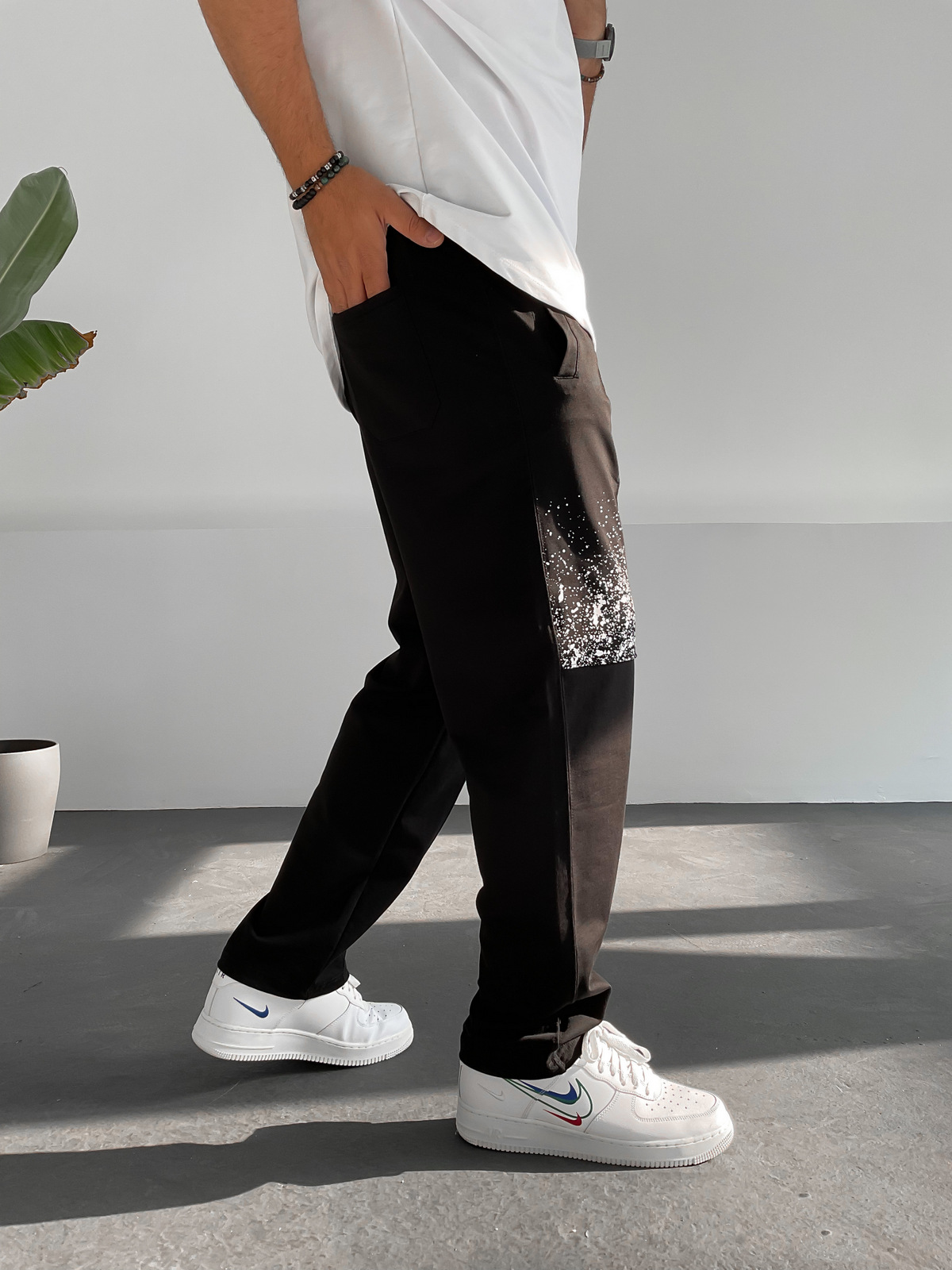 Siyah Aesthetic Baskılı Boru Paça Eşofman M-4151