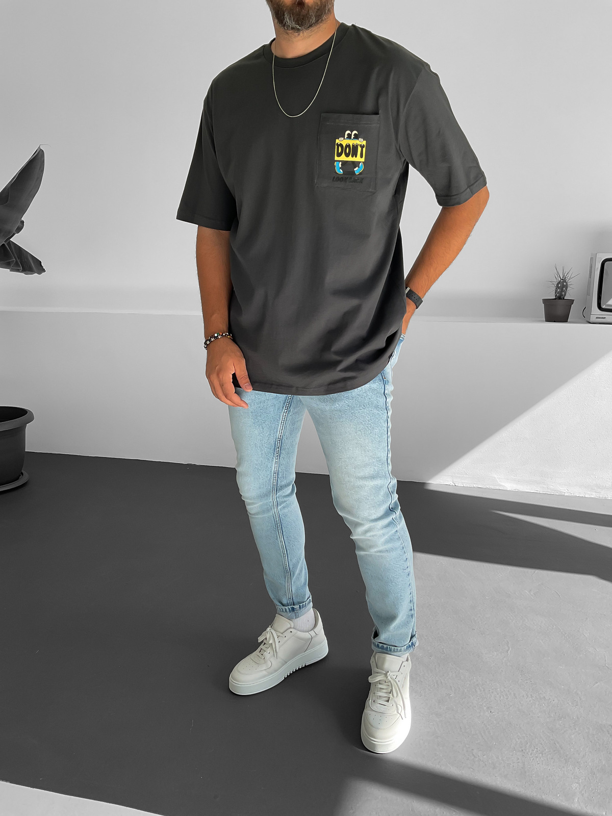 Antrasit Dont Look Back Baskılı T-Shirt C-796