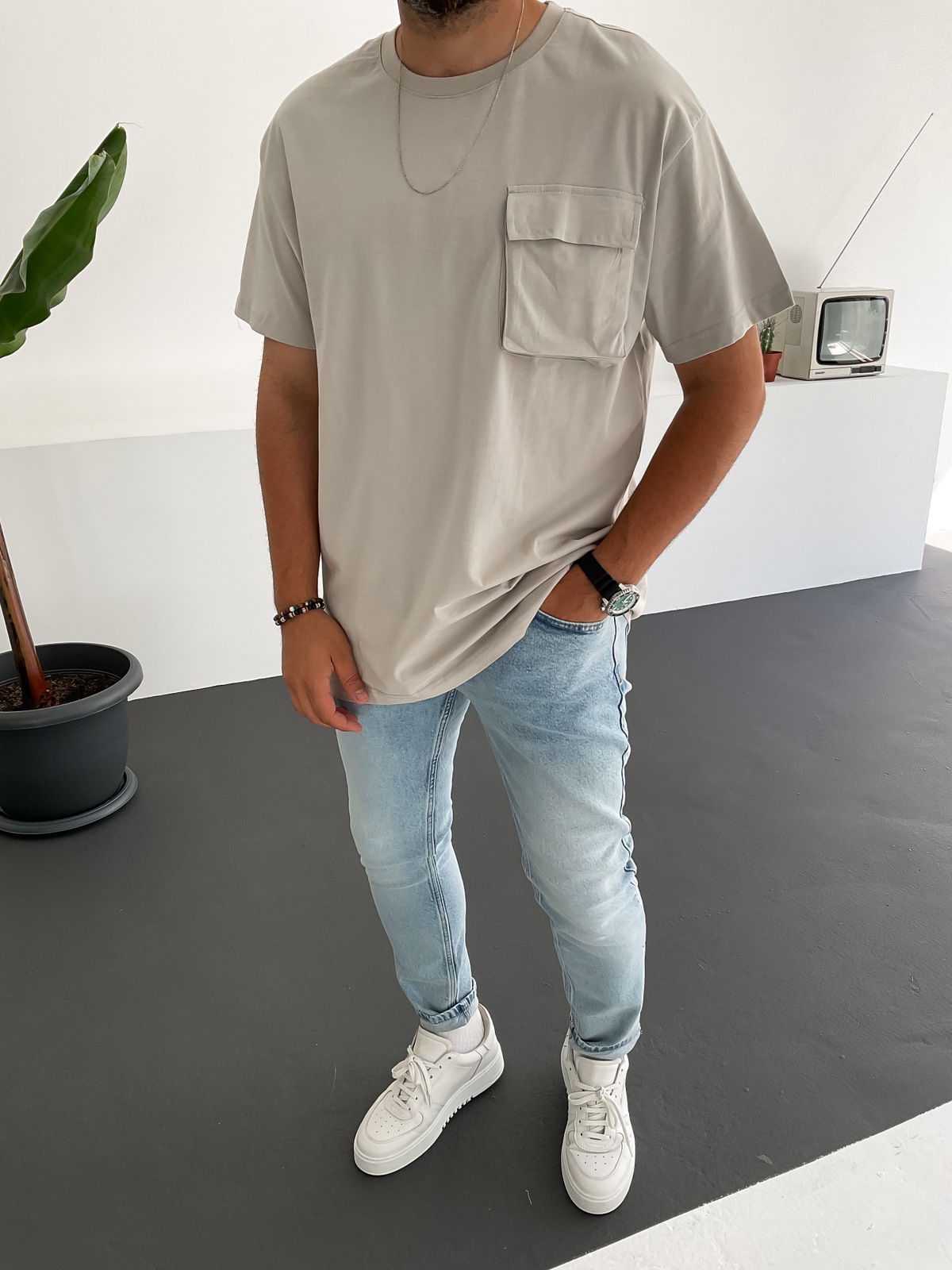 Taş Önü Cepli Basic T-Shirt C-683