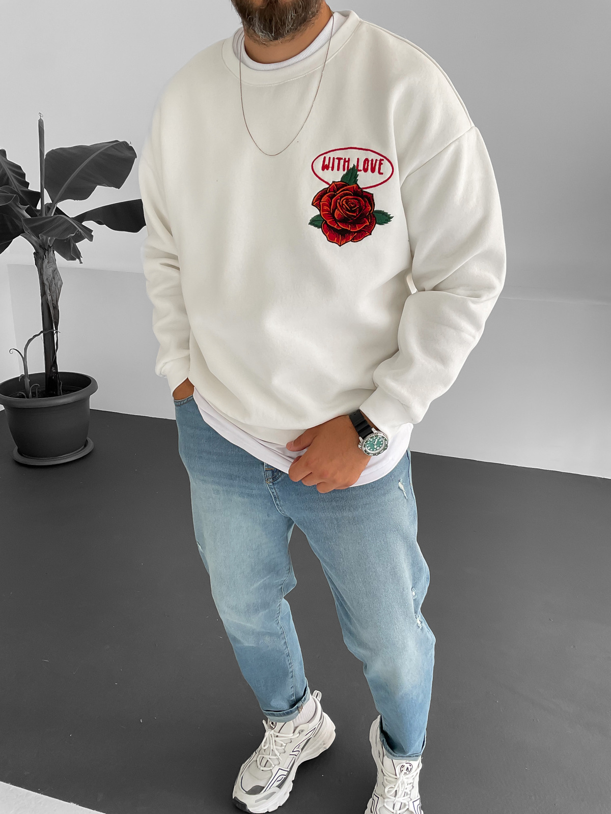 Beyaz Gül Nakışlı Sweat C-452