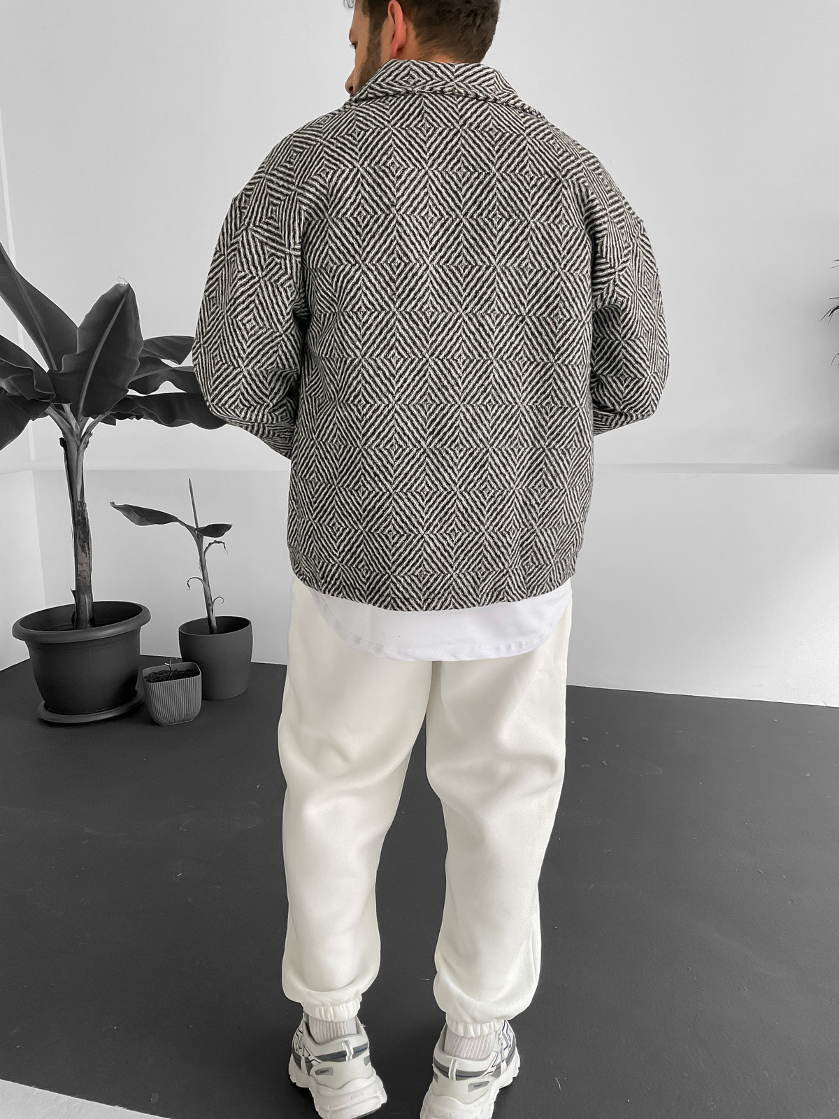 Siyah Çizgi Desenli Ceket V-10351