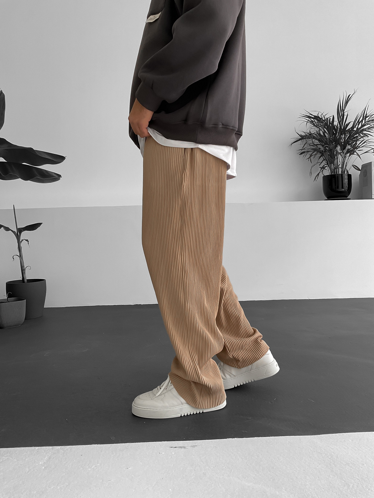 Bej Kalın Fitilli Boru Paça Pantolon V-10211