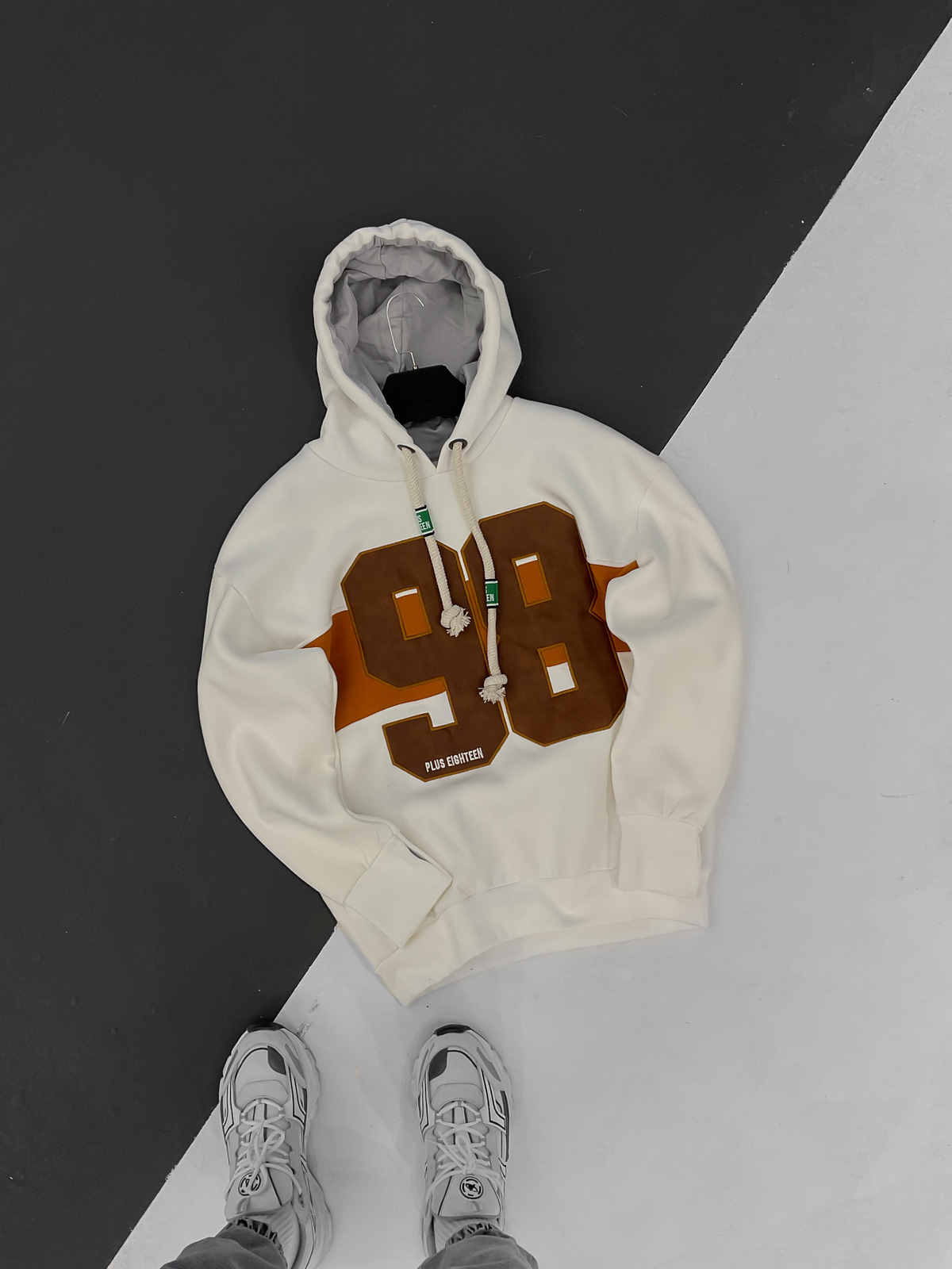 Beyaz 98 Kabartmalı Kapüşonlu Sweat ET-