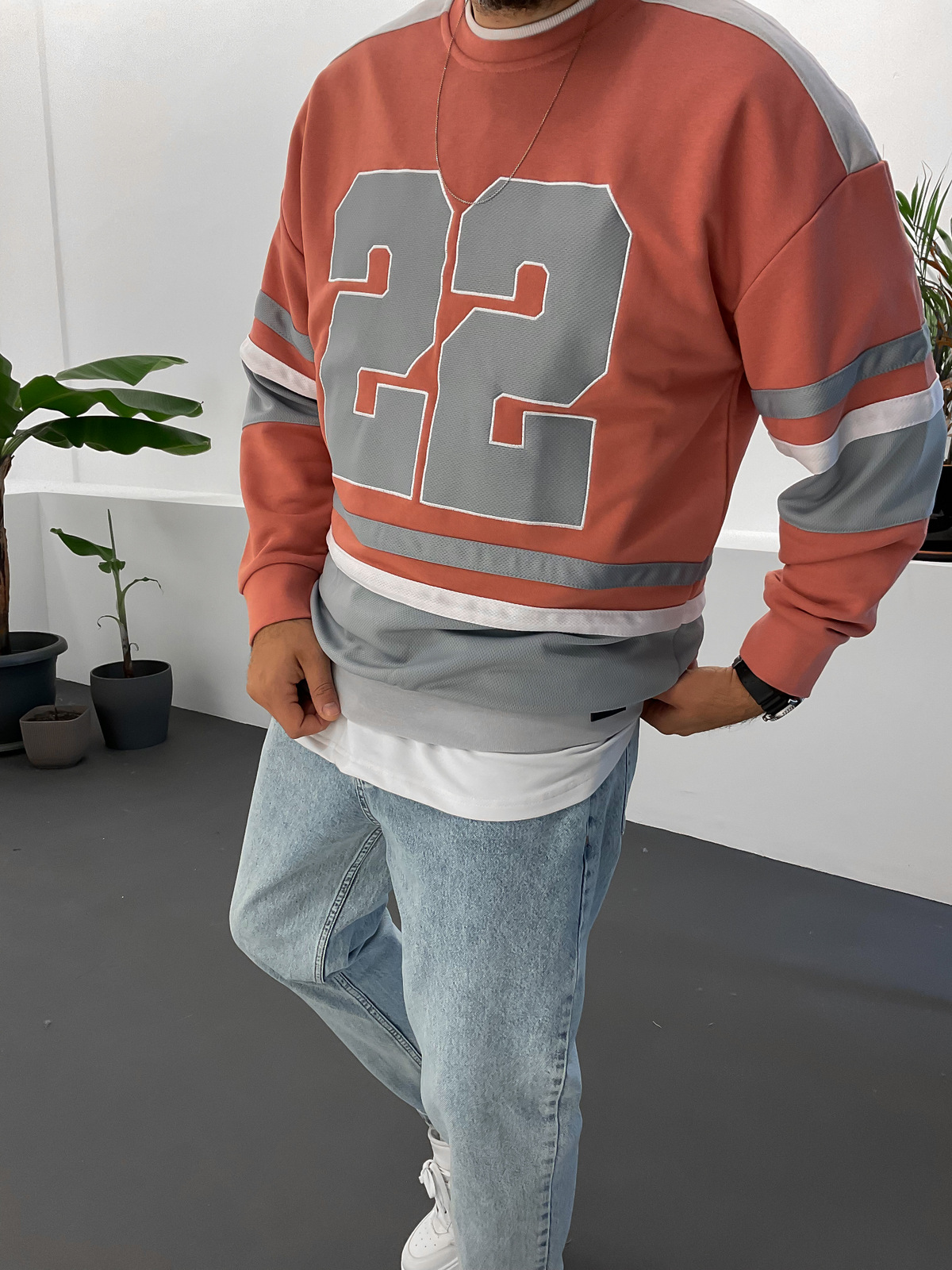 Pudra 22 Nakışlı Sweat ET-