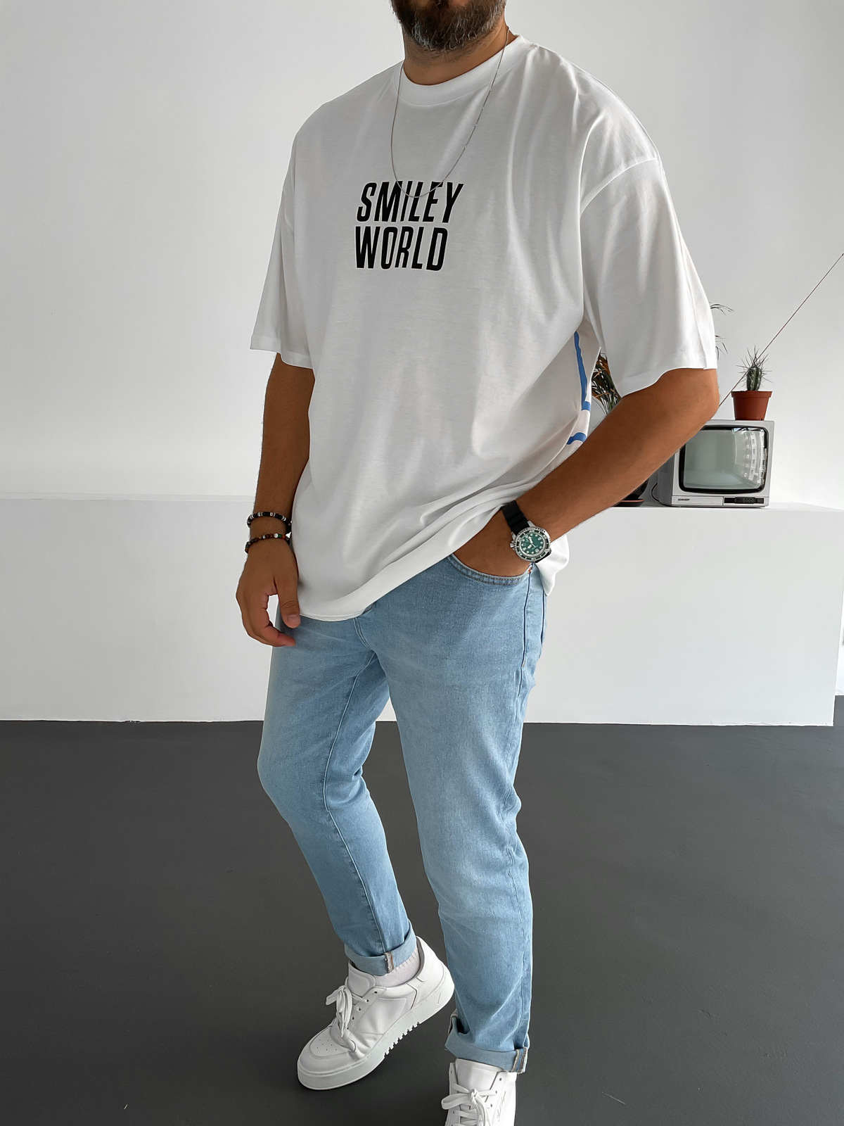 Beyaz Smiley Baskılı T-Shirt JJ-