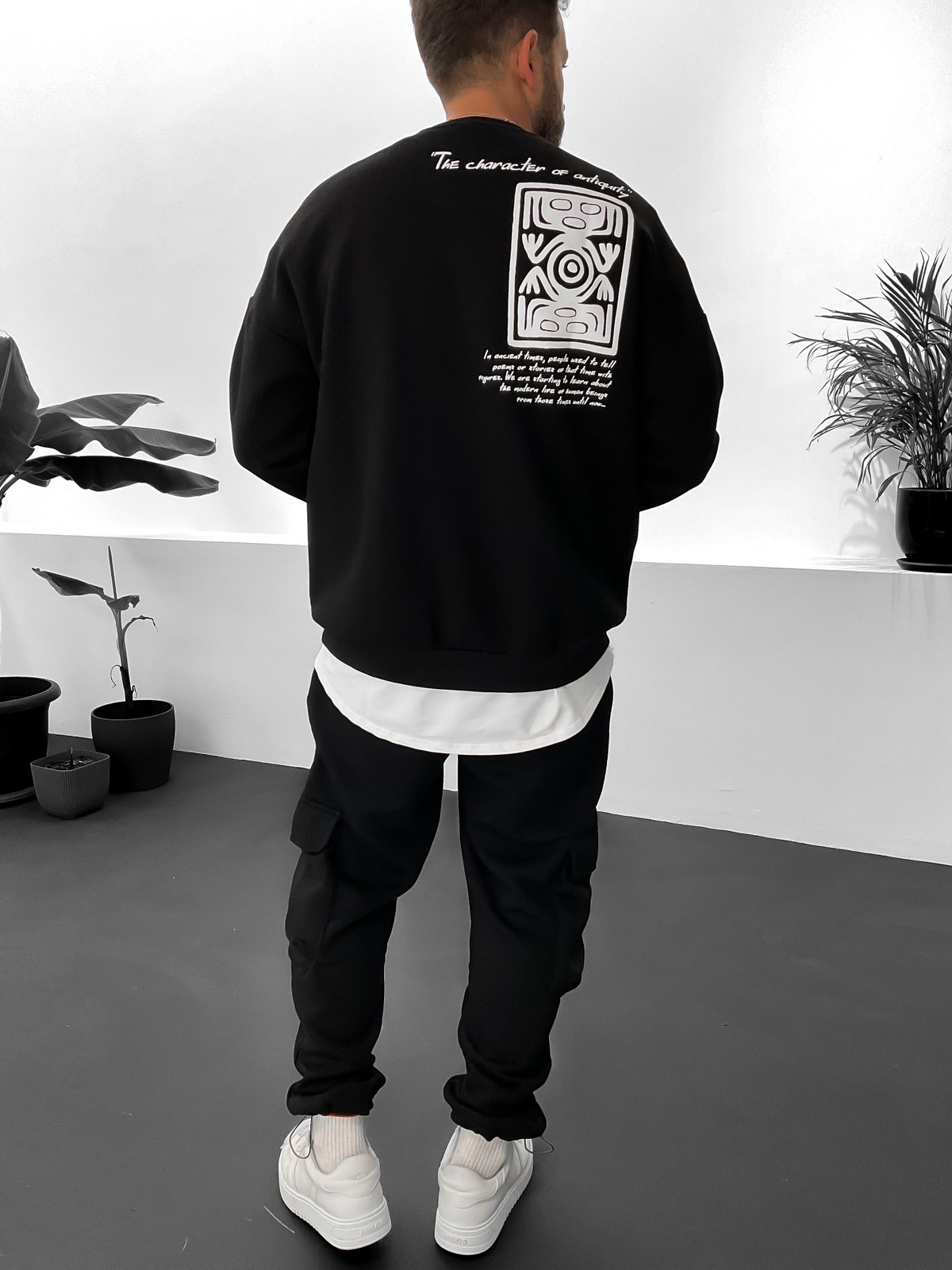 Siyah Character Baskılı Sweat B-2067