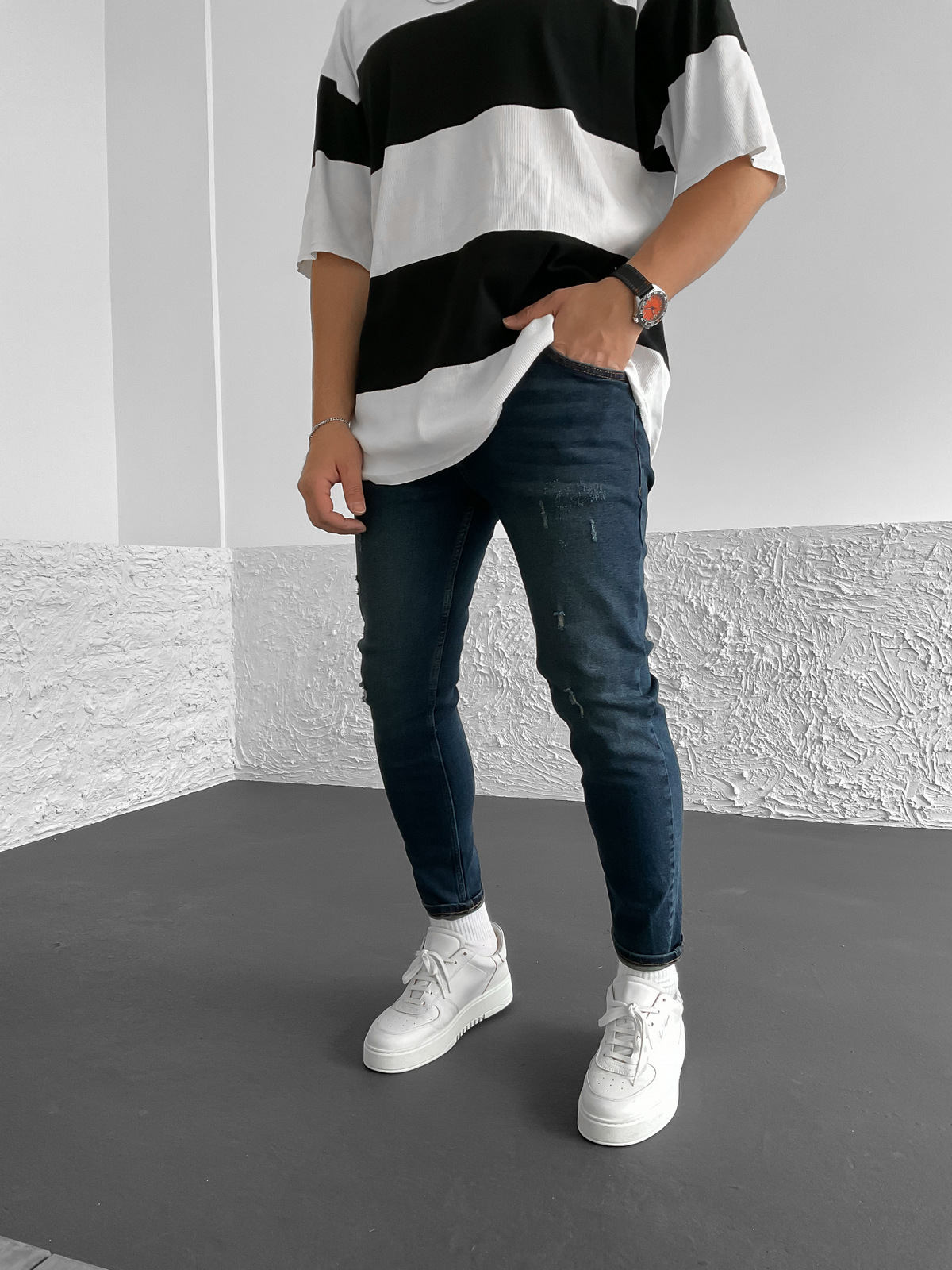 Koyu Mavi Çizik Yırtıklı Likralı Slim Fit Pantolon WE-1522/1773