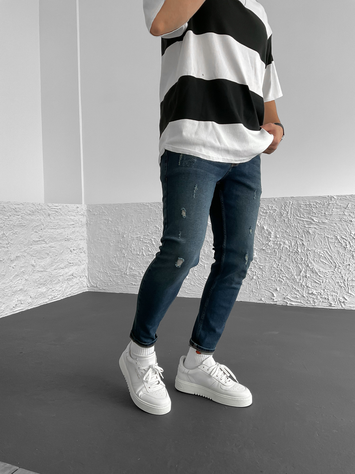 Koyu Mavi Çizik Yırtıklı Likralı Slim Fit Pantolon WE-1522/1773