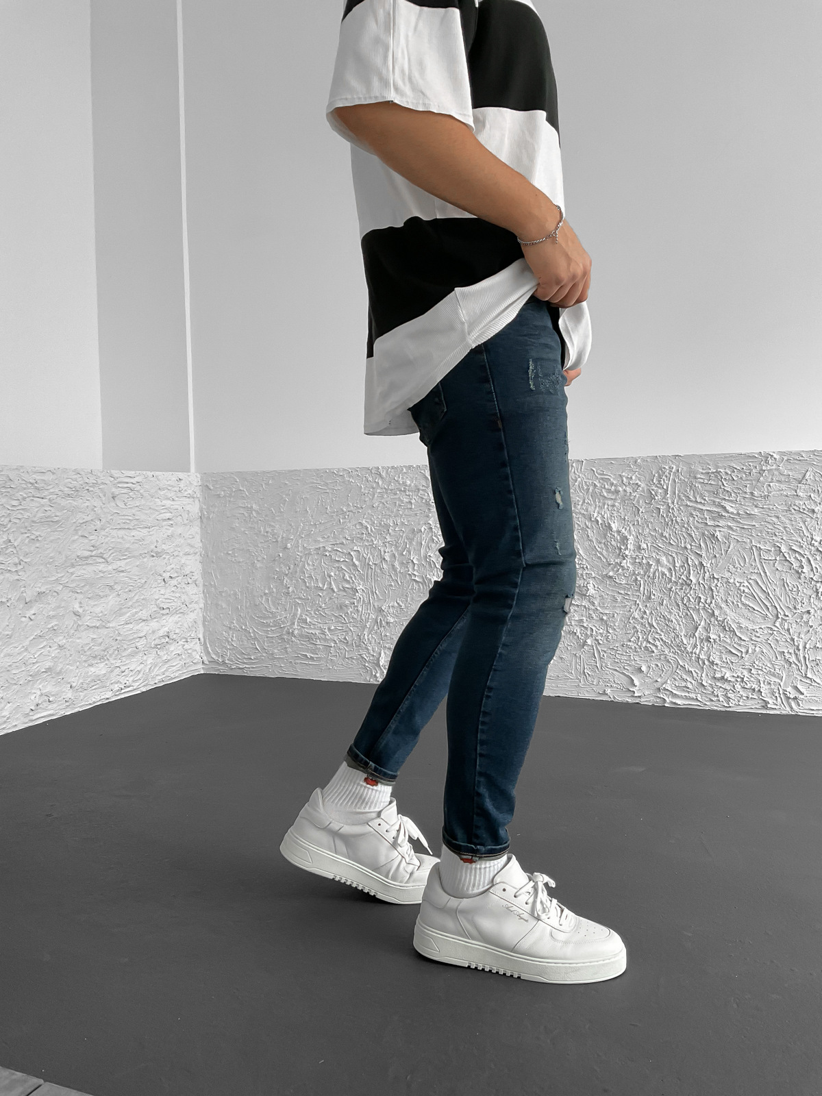 Koyu Mavi Çizik Yırtıklı Likralı Slim Fit Pantolon WE-1522/1773