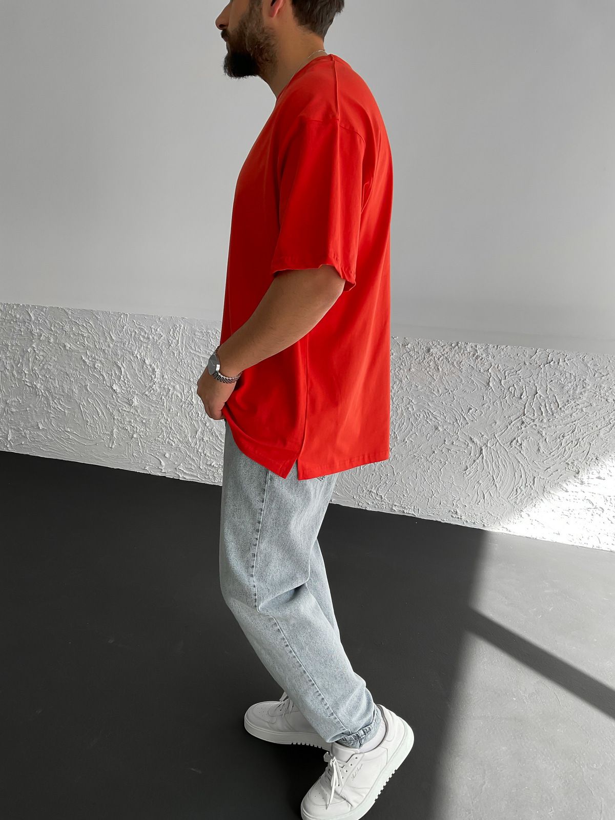 Kırmızı Yırtmaçlı Basic Oversize T-Shirt BY-1268