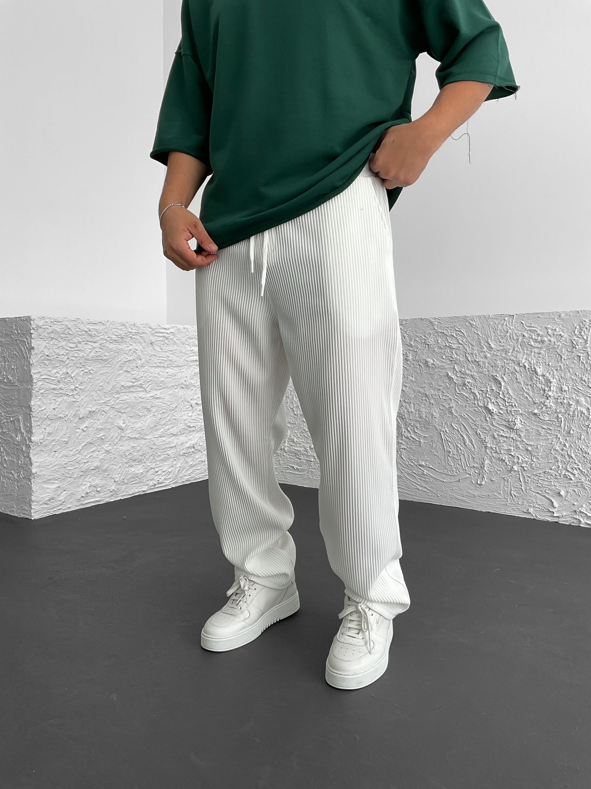 Beyaz Fitilli Boru Paça Pantolon B-3078