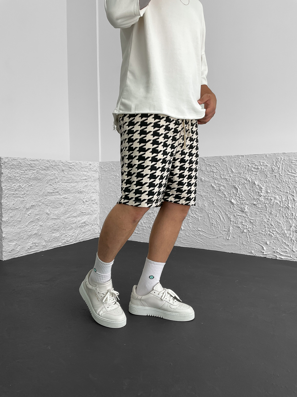 Siyah Zigzag Desenli Şort C-5214