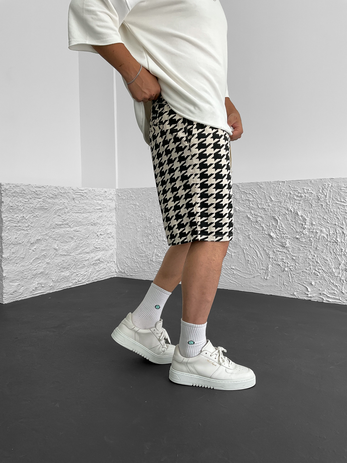 Siyah Zigzag Desenli Şort C-5214