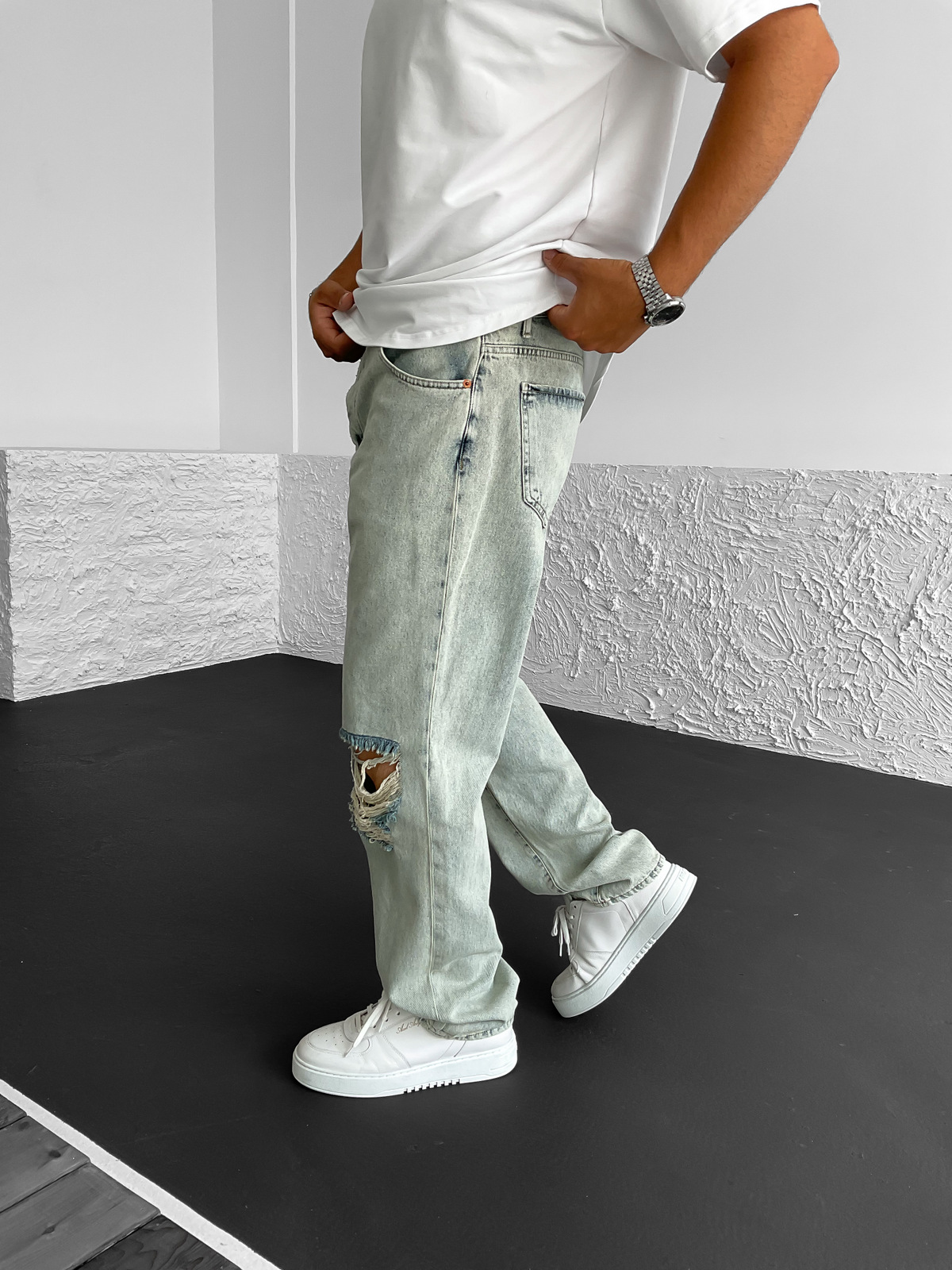 Açık Mavi Eskitme Yırtıklı Baggy Jean GJ-15599
