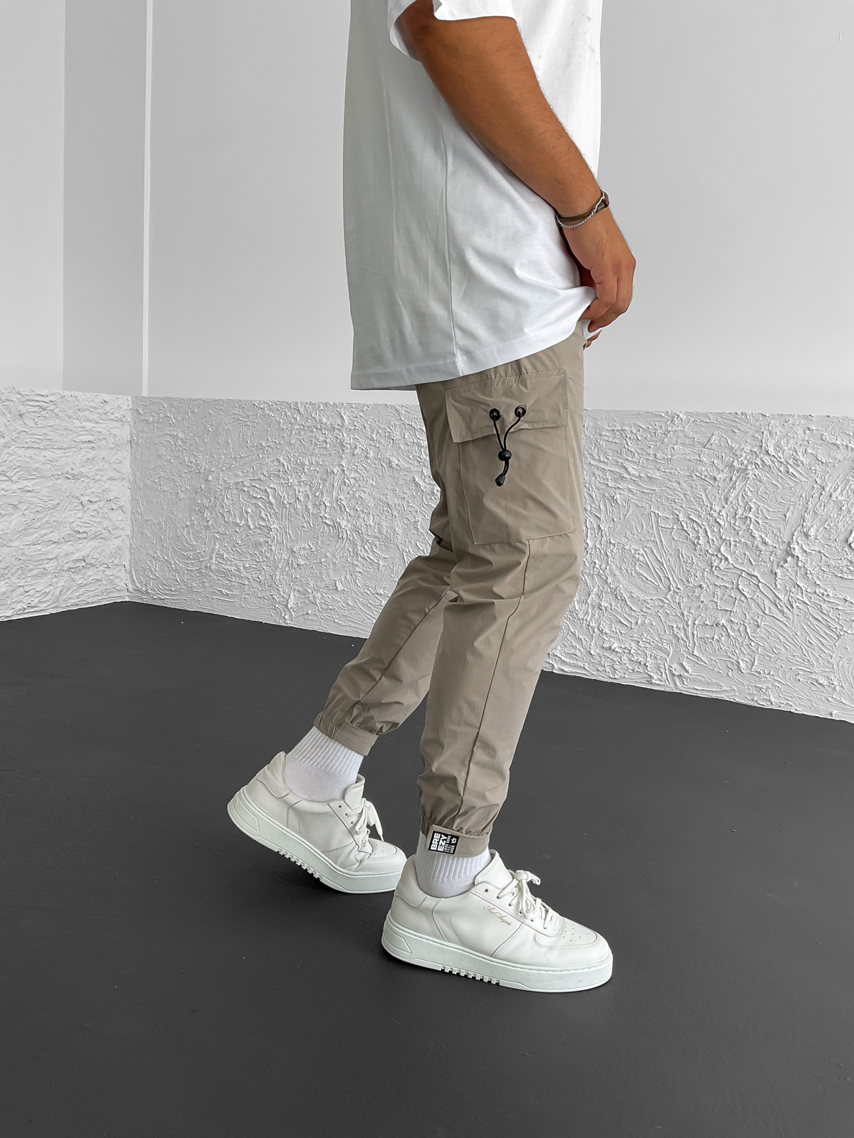 Bej Paça Detaylı Paraşüt Jogger B-3234