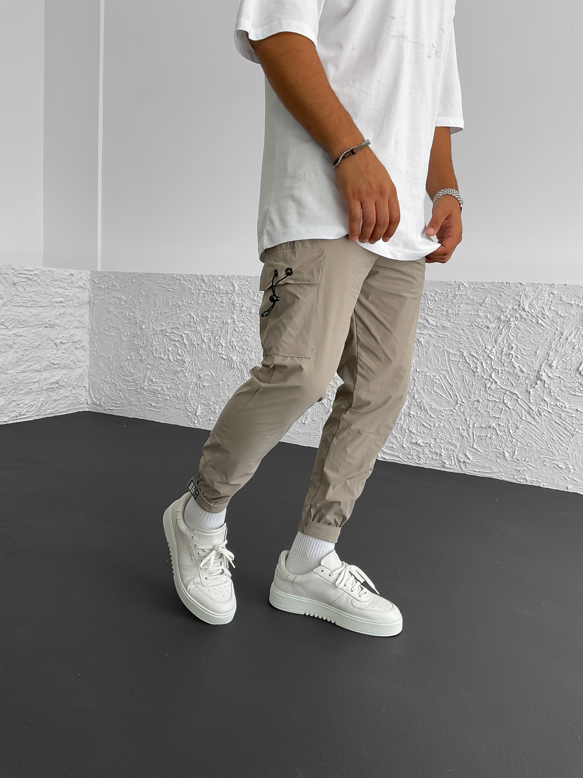 Bej Paça Detaylı Paraşüt Jogger B-3234