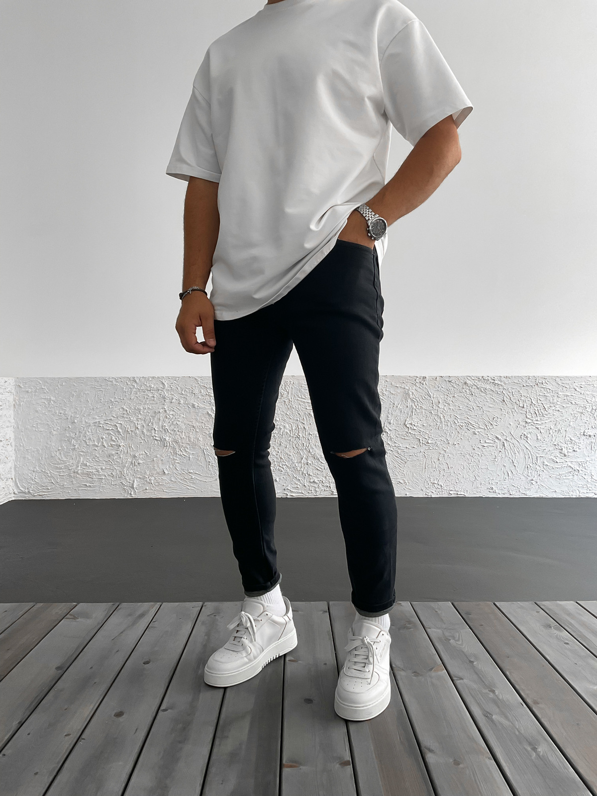 Siyah Dizi Kesik Slim Fit Pantolon WE-1586