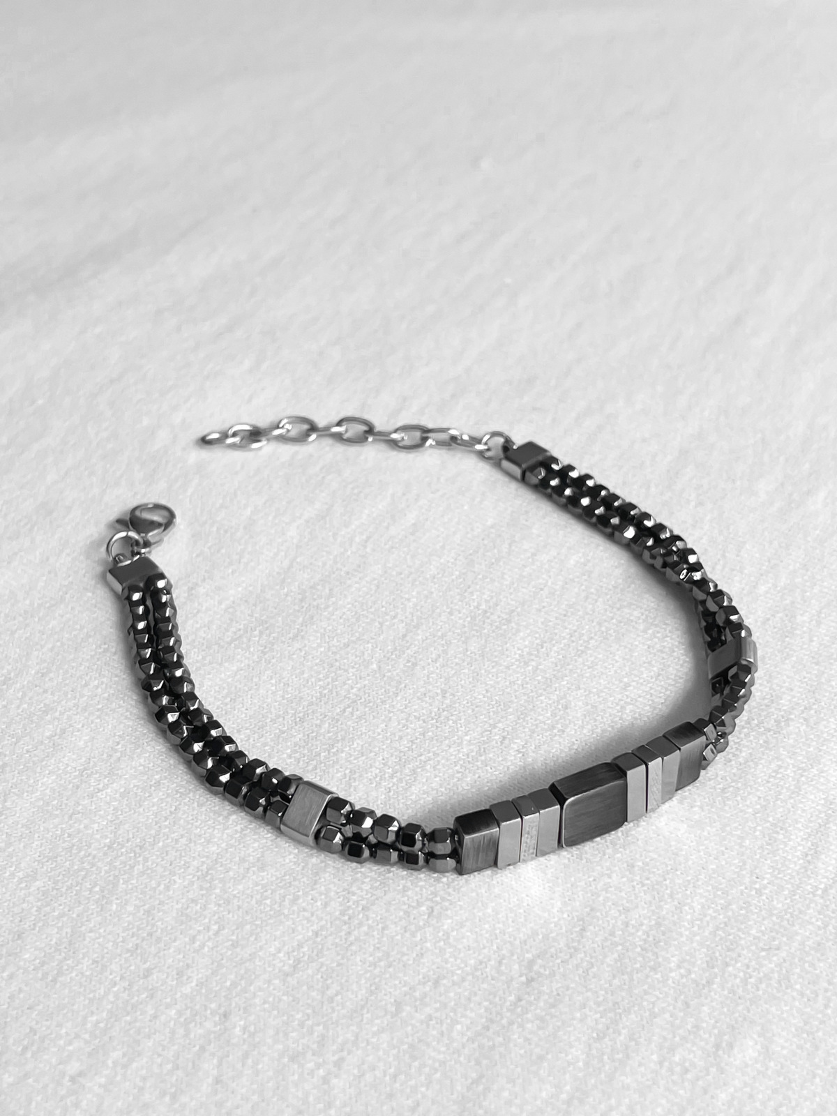 Siyah Bileklik BLK-054