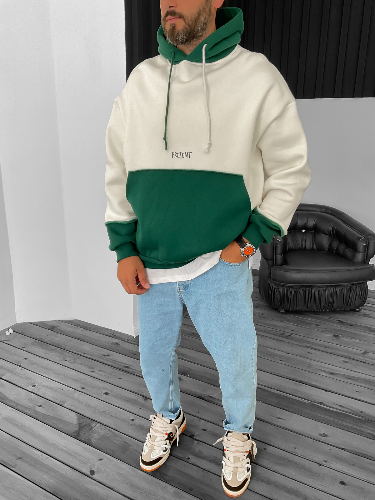 Beyaz Yeşil Present Baskılı Kapüşonlu Sweat V-30-785