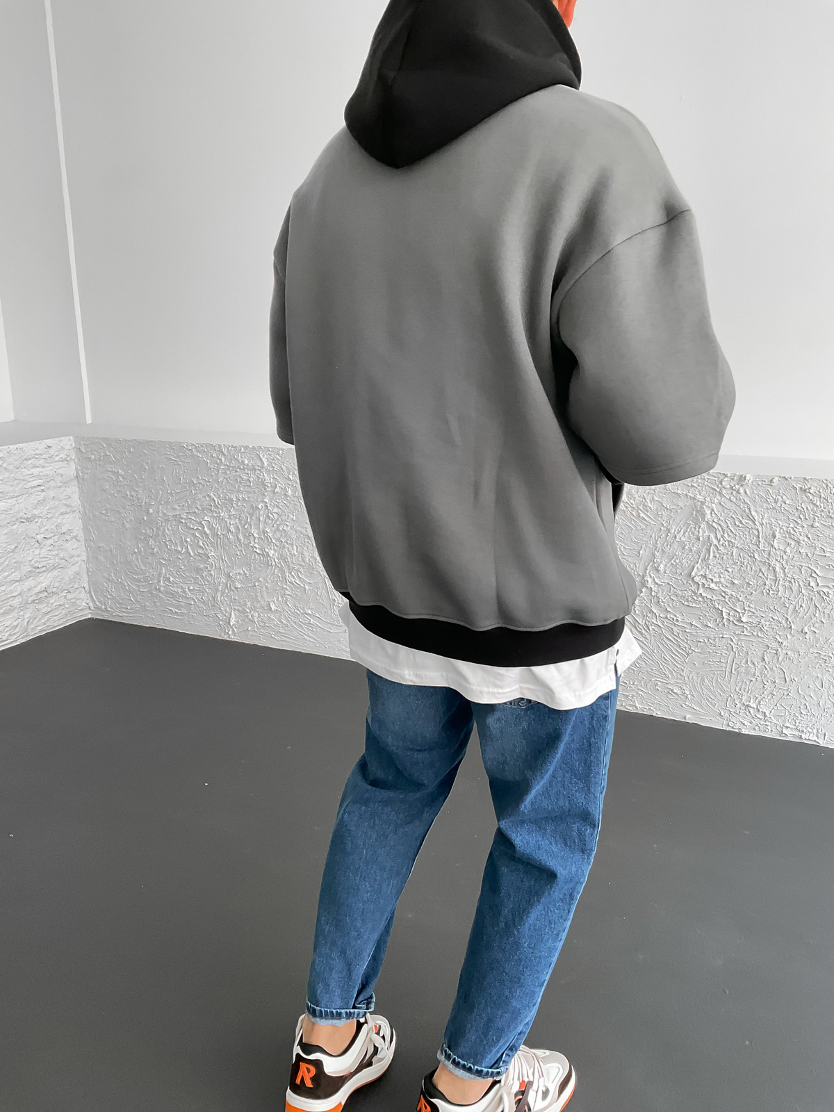 Füme Human Baskılı Kapüşonlu Sweat V-30-844