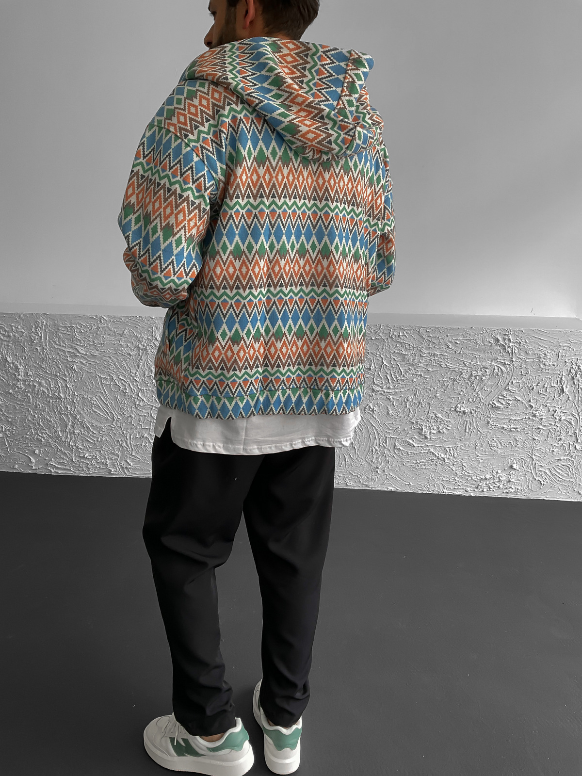 Renkli Desenli Fermuarlı Kapüşonlu Sweat C-4366
