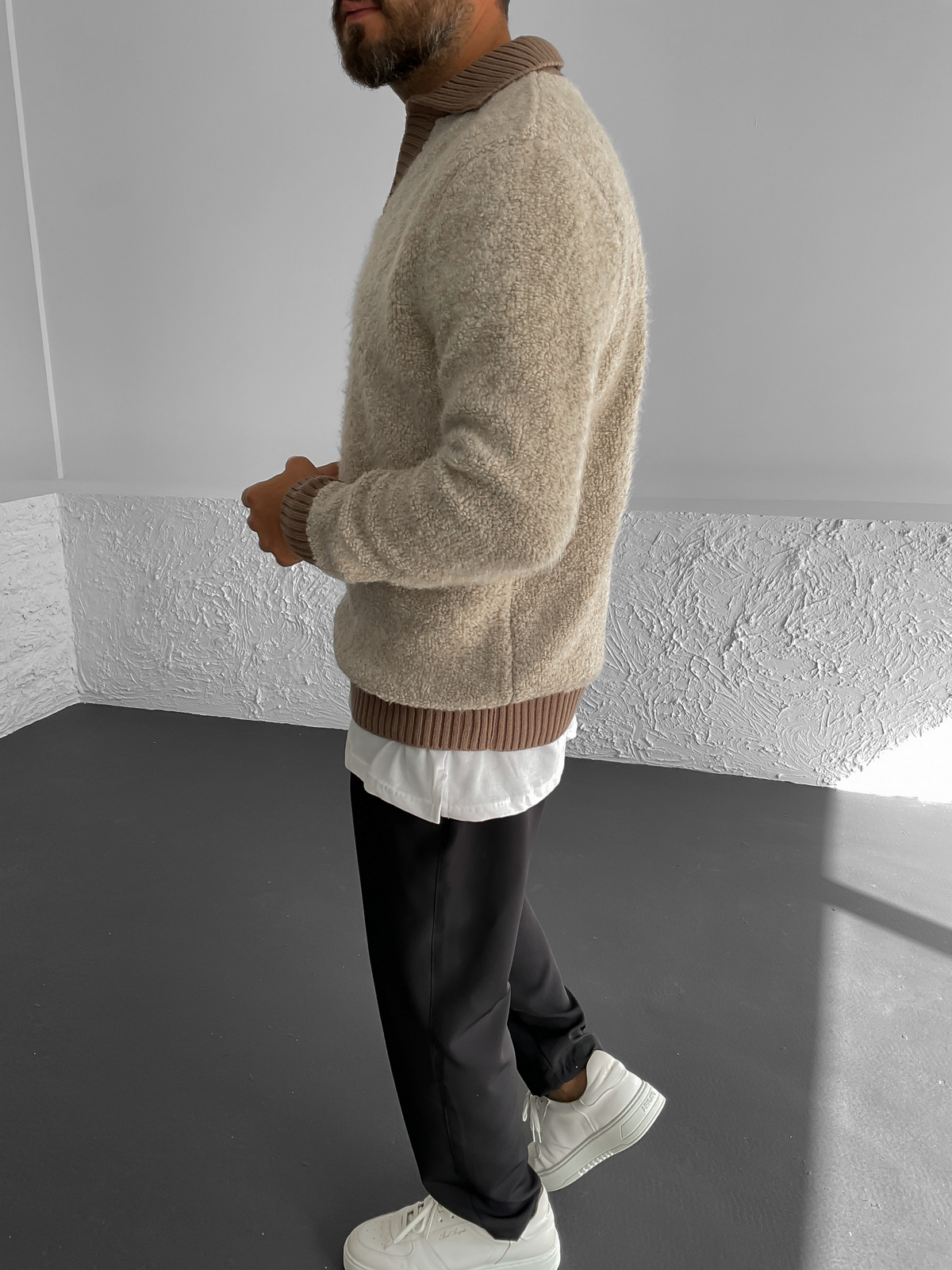 Bej V Yaka Peluş Sweat C-1027