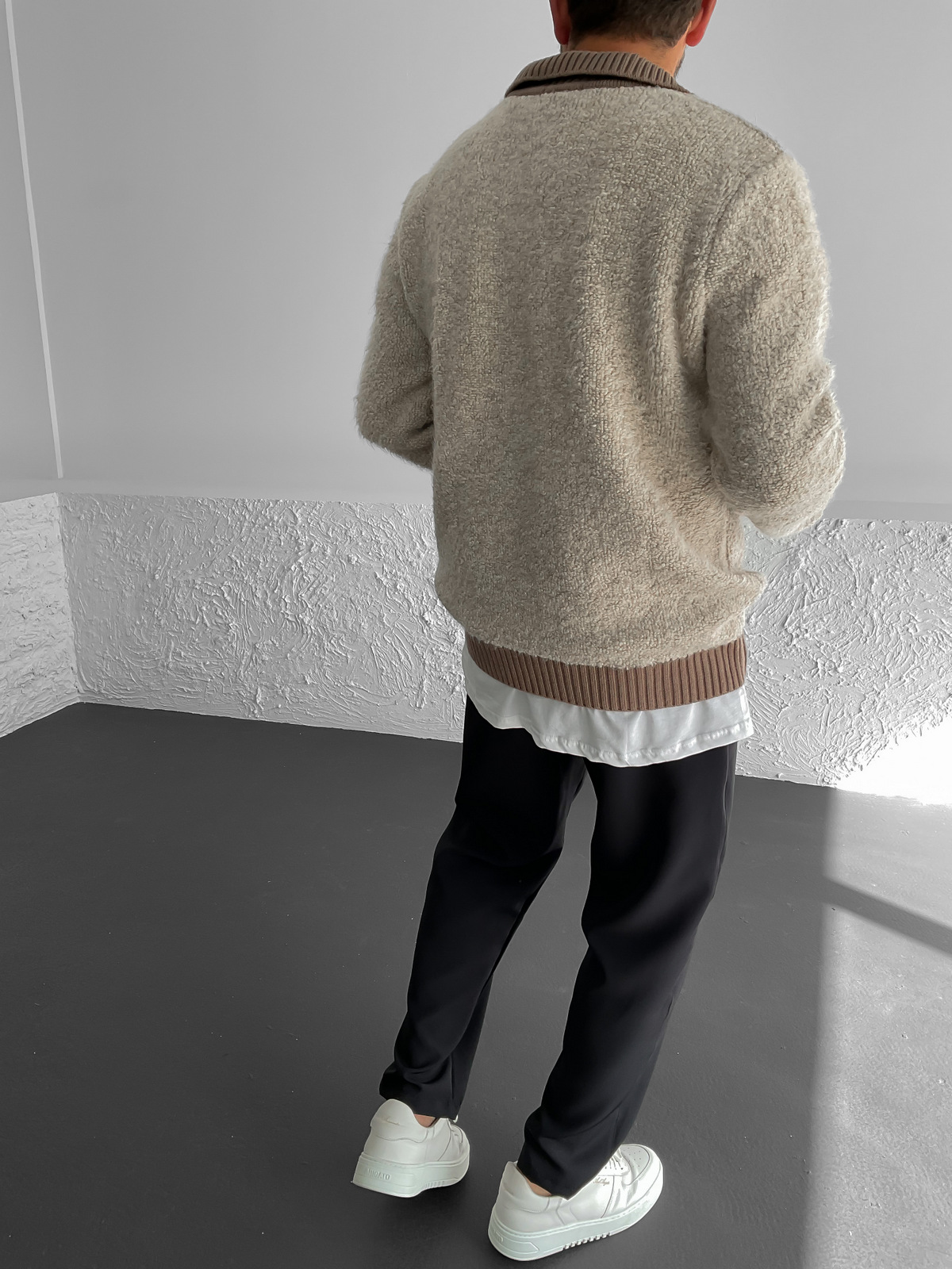 Bej V Yaka Peluş Sweat C-1027