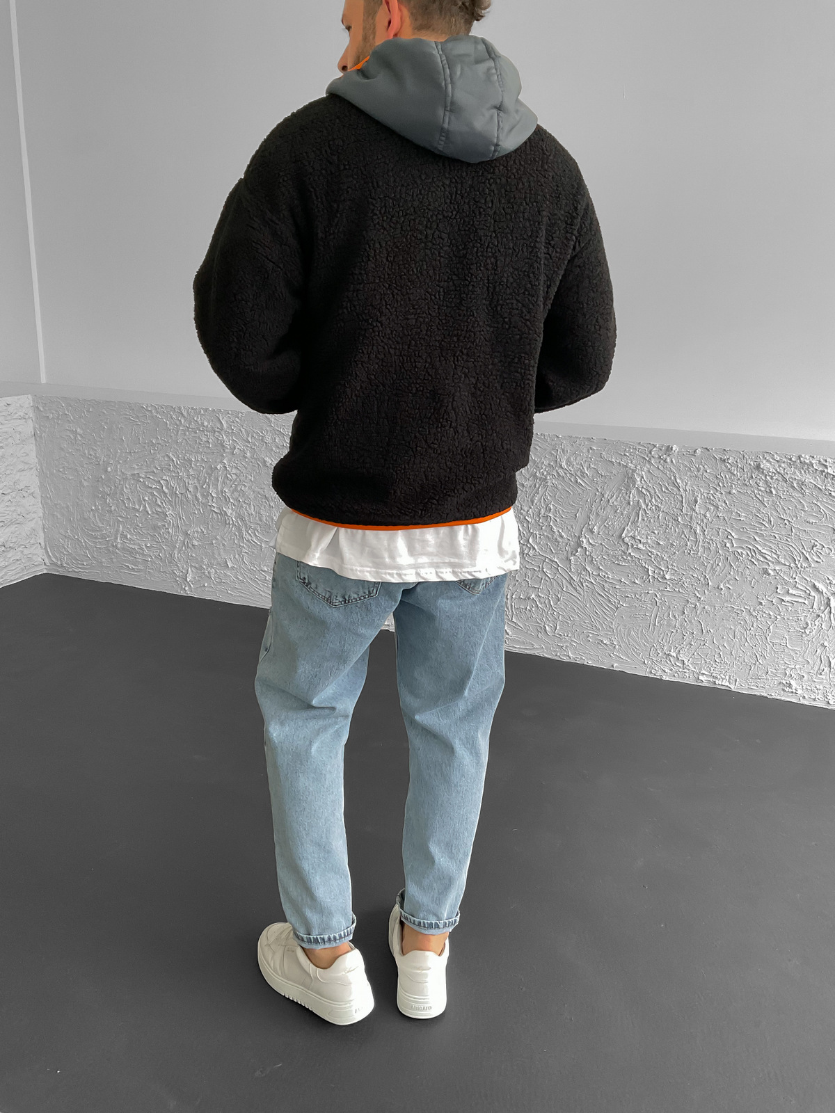 Siyah Kapüşonlu Peluş Sweat LS-05609