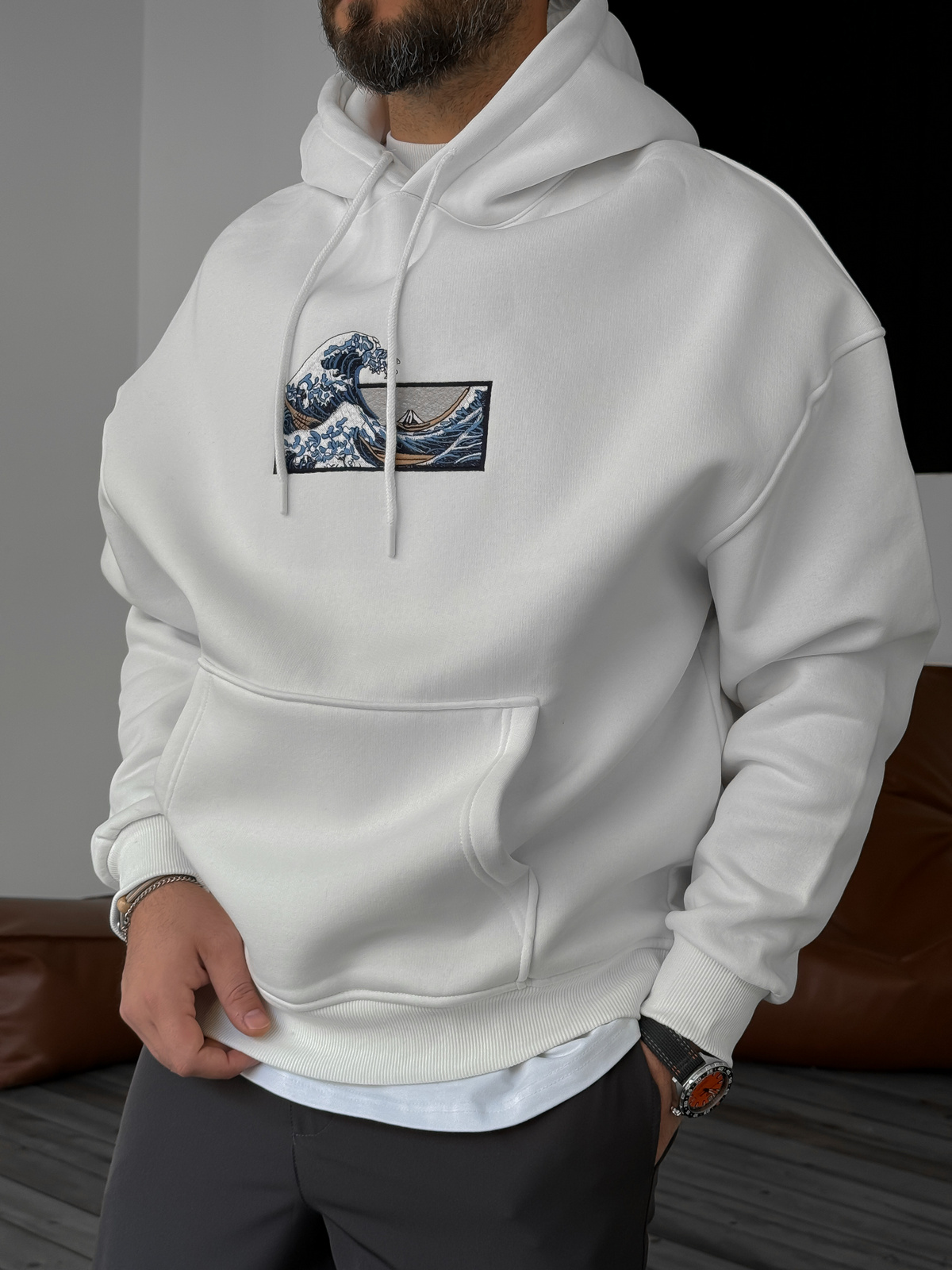 Beyaz Wave Nakışlı Kapüşonlu Sweat B-2238