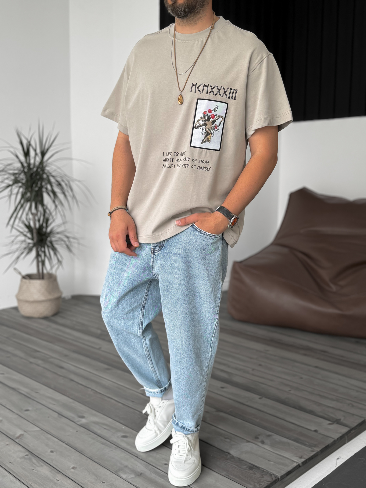 Taş Rome Patchli Oversize T-Shirt C-073