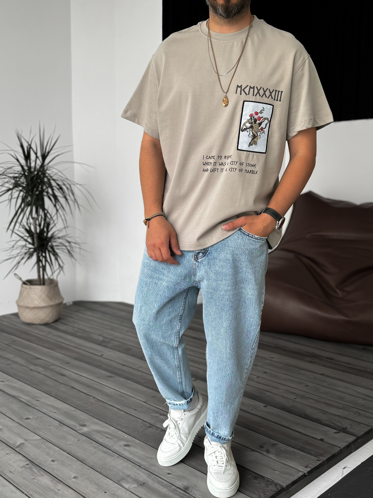Taş Rome Patchli Oversize T-Shirt C-073