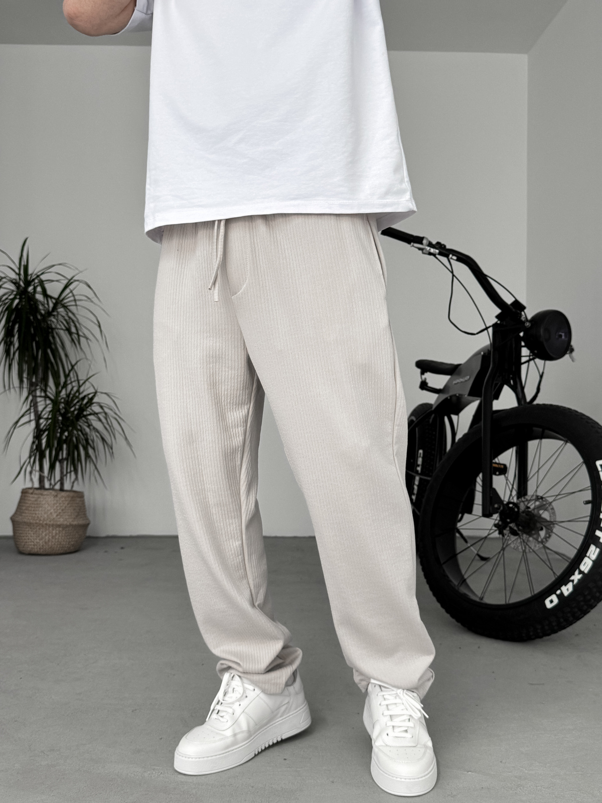 Bej Kabartmalı Boru Paça Pantolon KE-5030