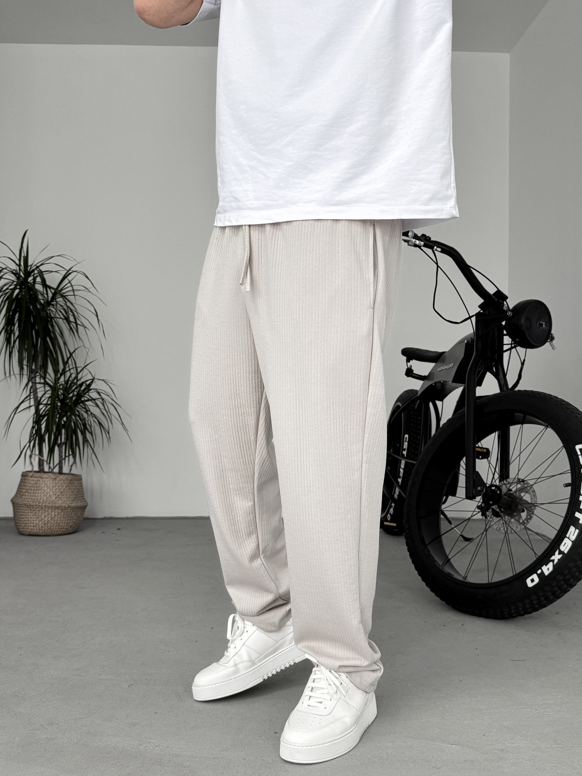 Bej Kabartmalı Boru Paça Pantolon KE-5030