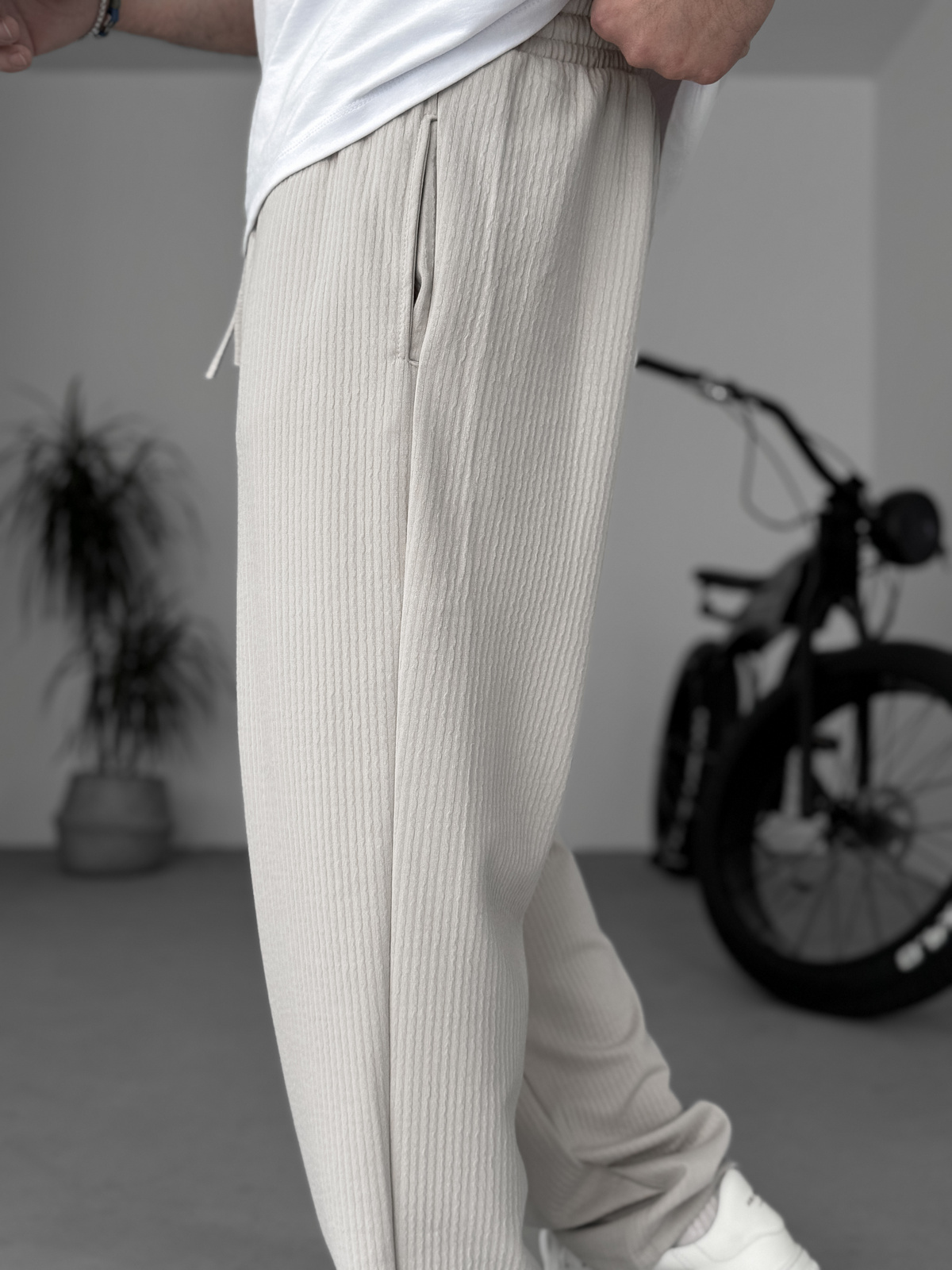 Bej Kabartmalı Boru Paça Pantolon KE-5030