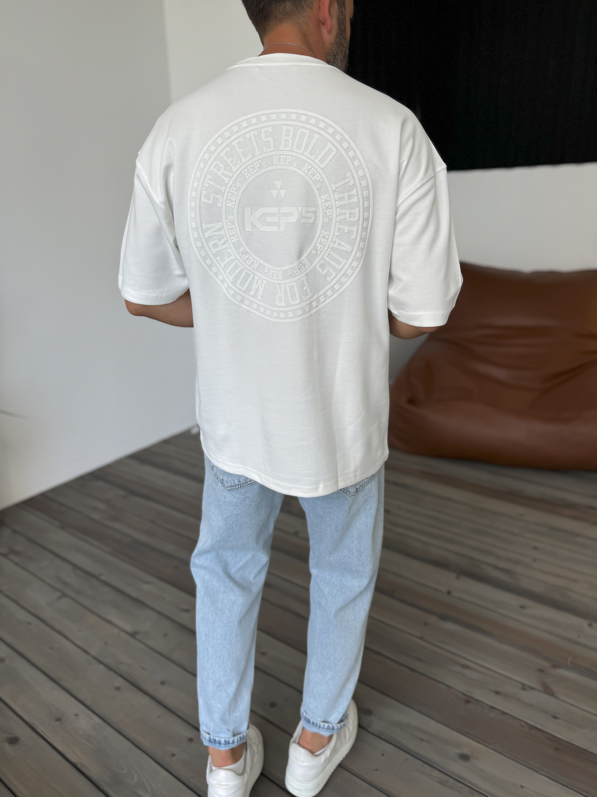 Beyaz Circle Kabartmalı T-Shirt KE-3003