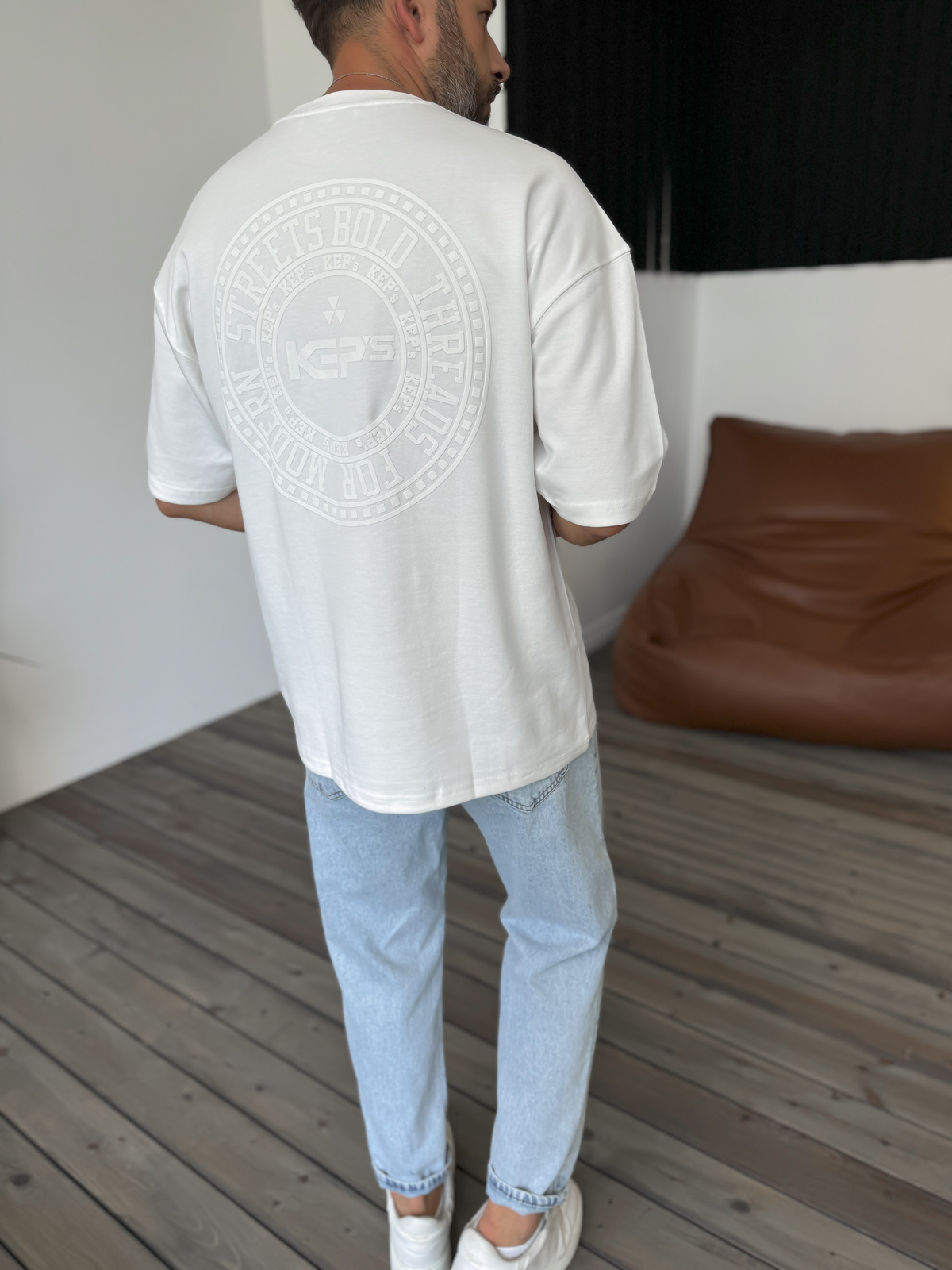 Beyaz Circle Kabartmalı T-Shirt KE-3003